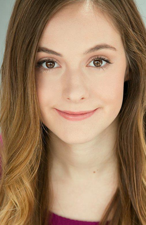 actor Sarah Sculco large photo