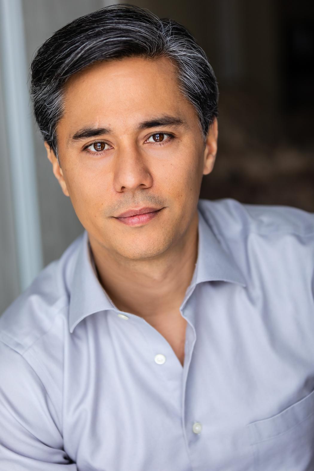 actor Chelsey Mark large photo