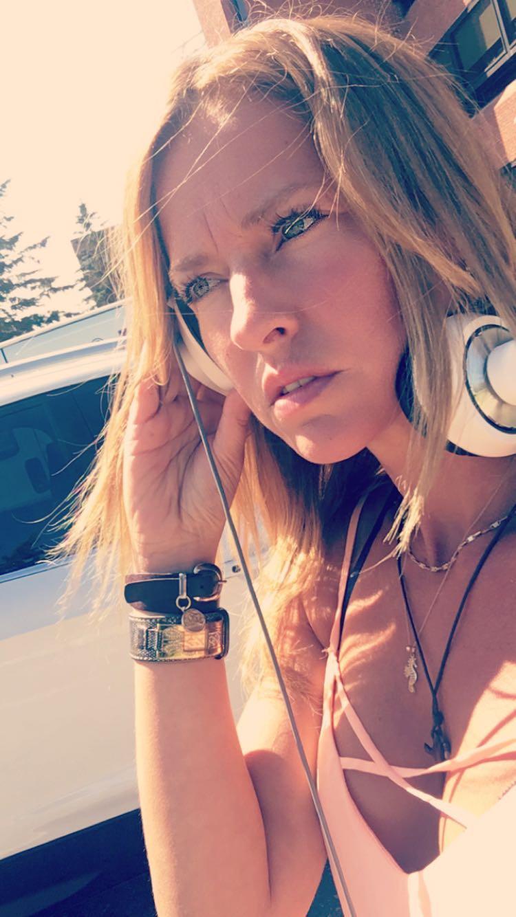 actor Roxanne Boisvert large photo