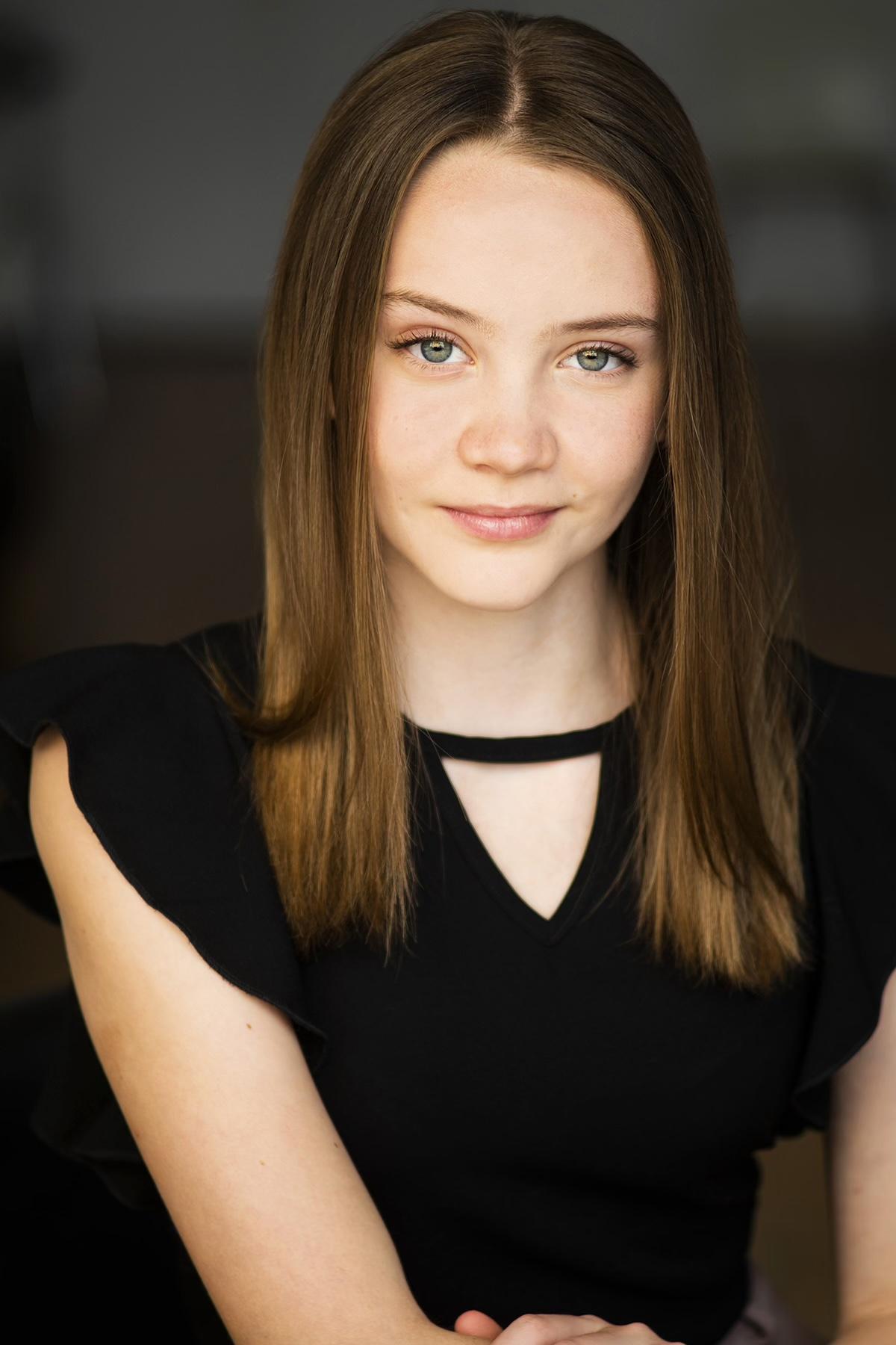 actor Tessa Kozma large photo