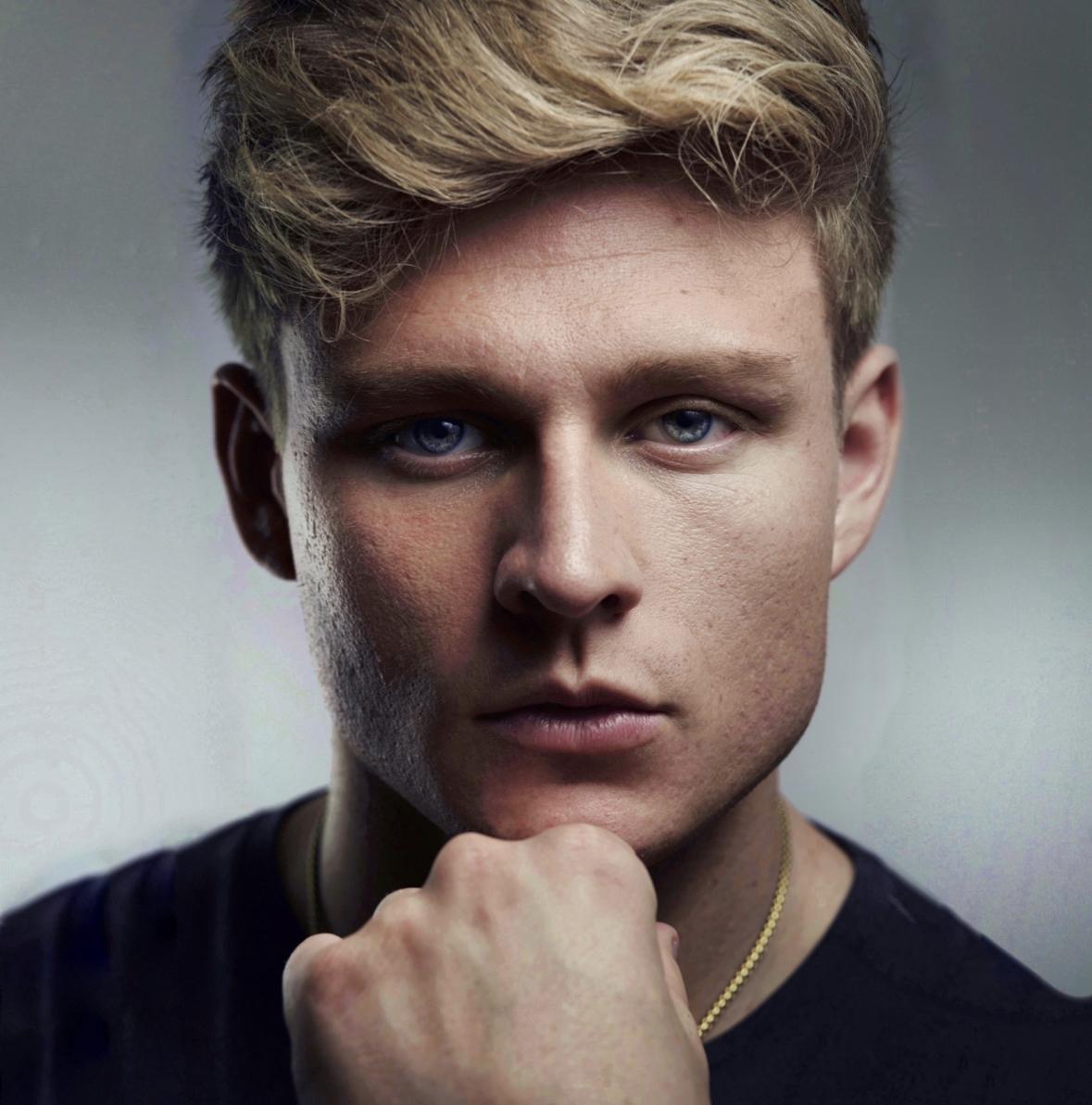 actor Brandon Tyler Moore large photo actor Brandon Tyler Moore large photo