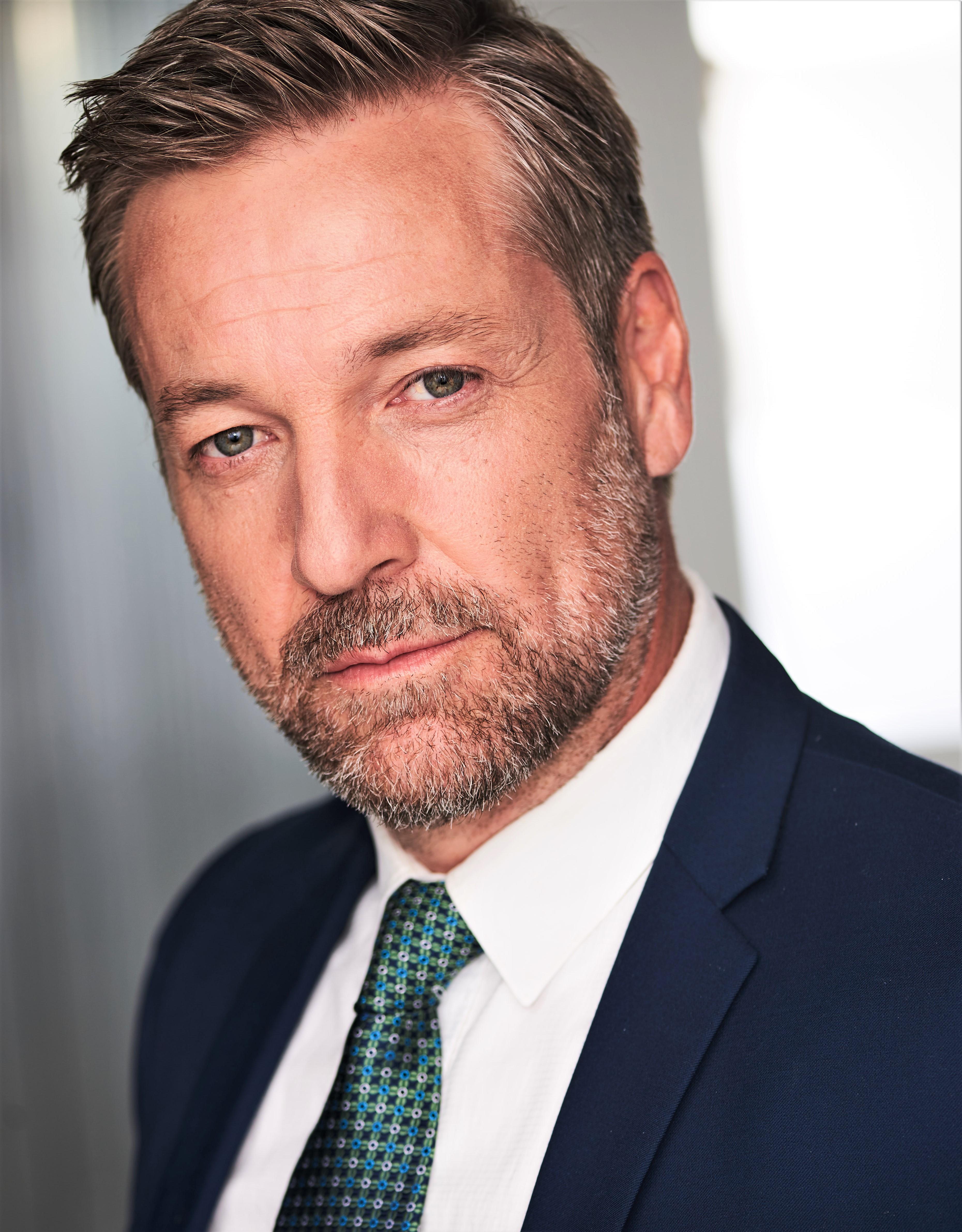 actor Jack Campbell large photo