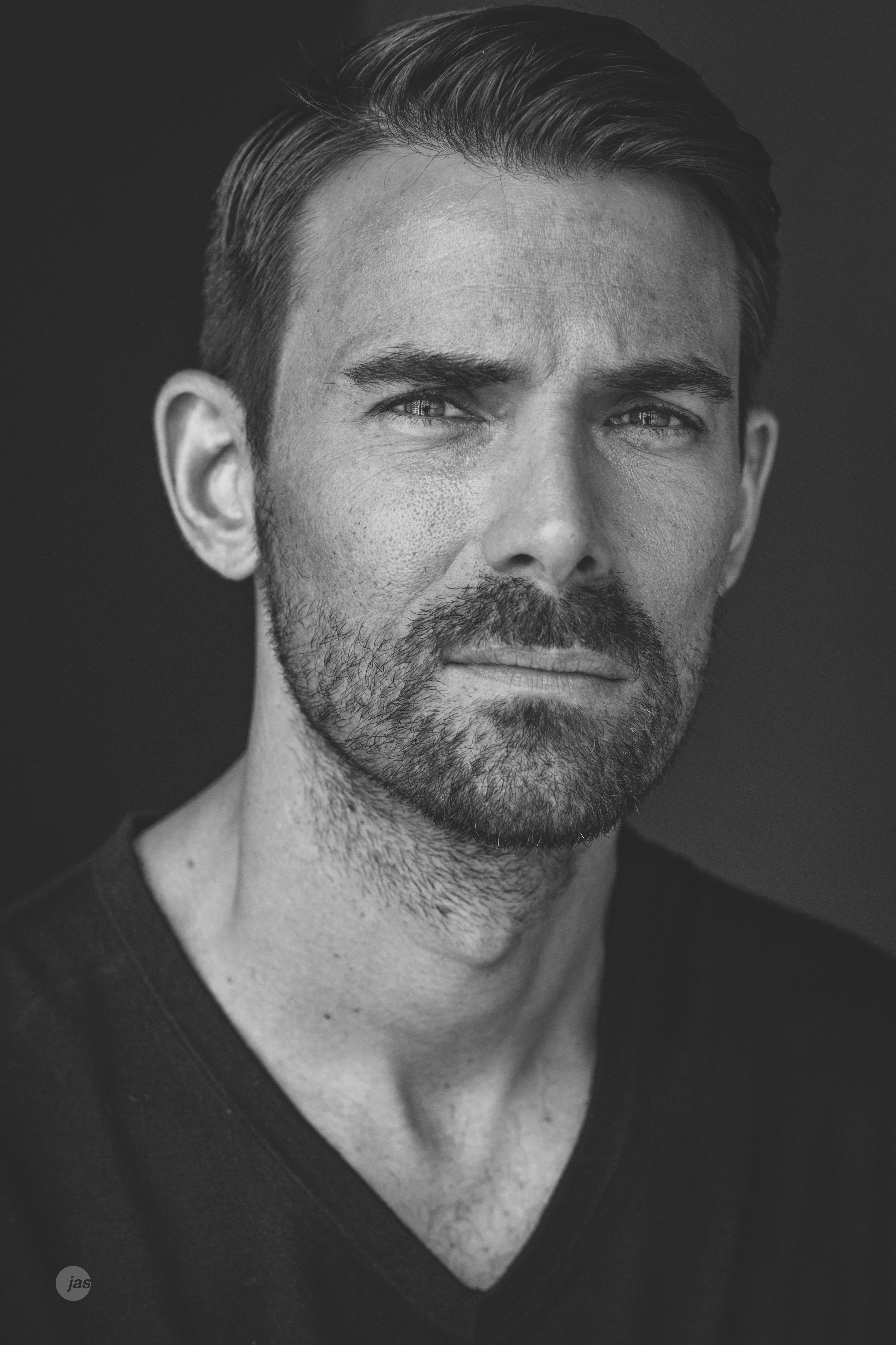 actor Adam Brudnicki large photo