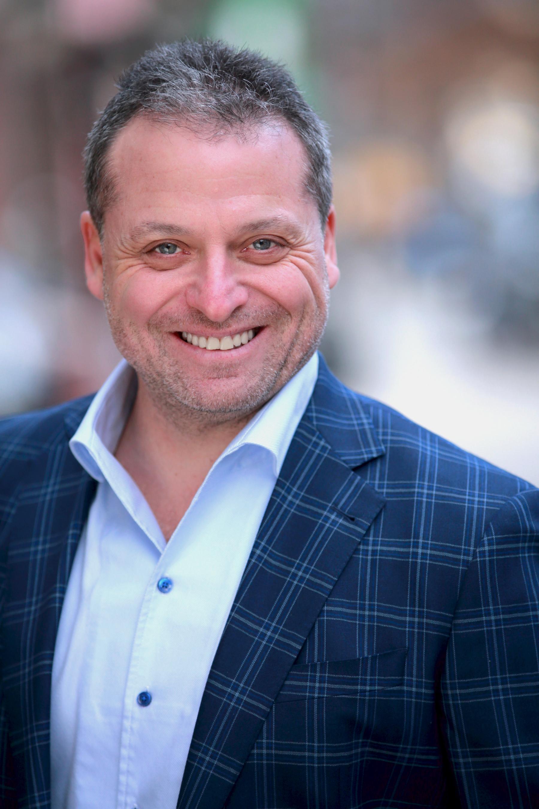 actor Stephen W. Tenner large photo