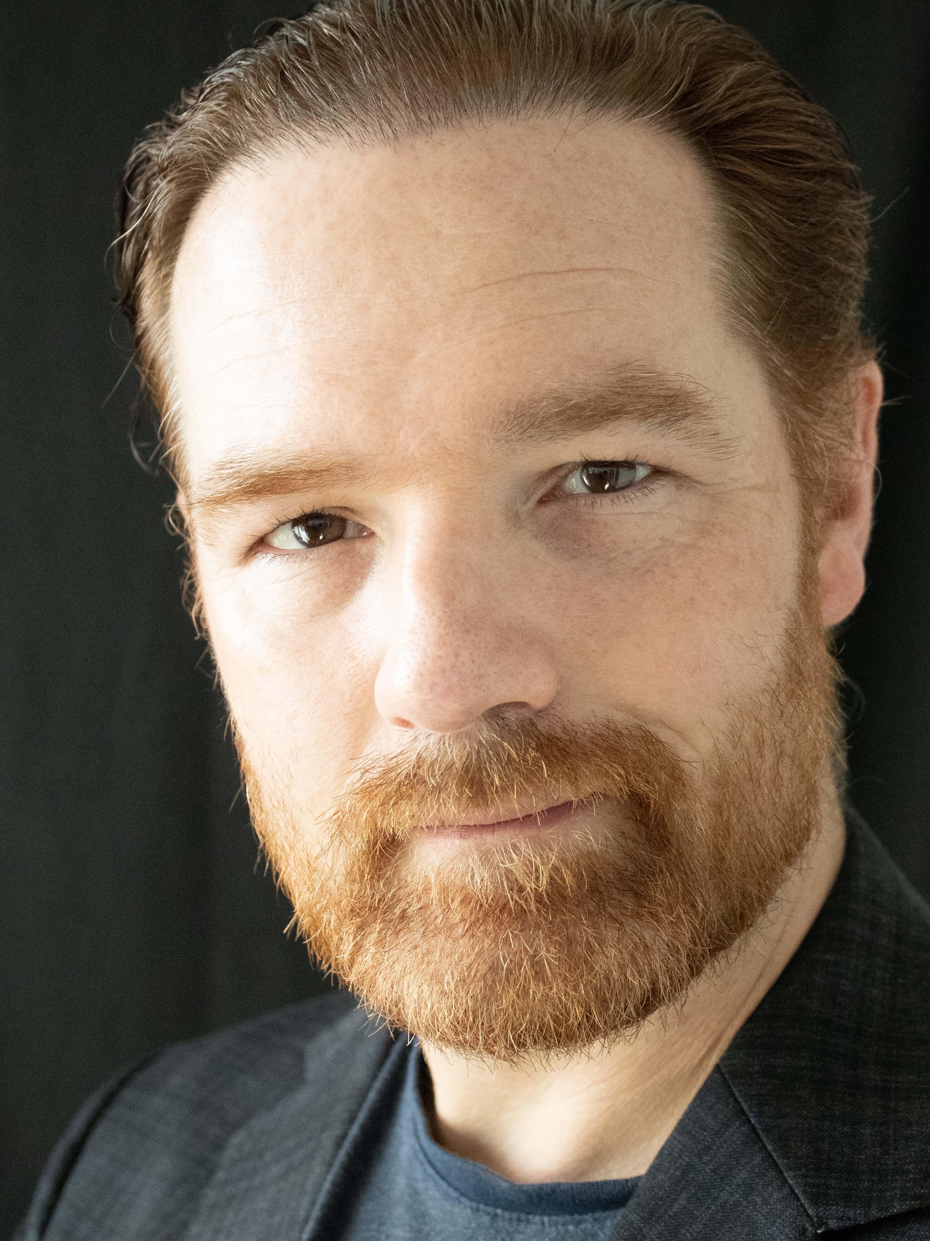 actor Bobby Davis large photo