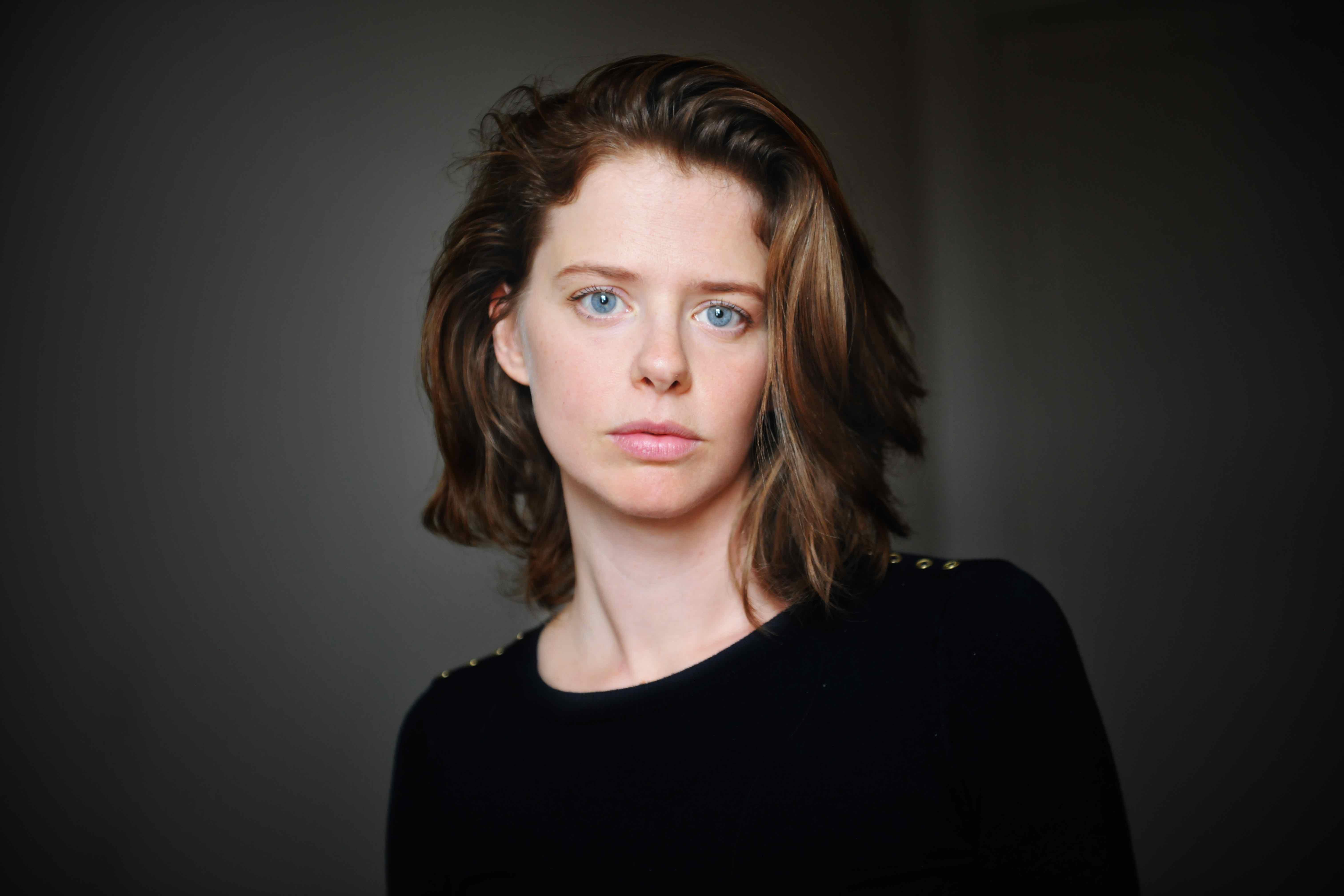 actor Maaike Neuville large photo