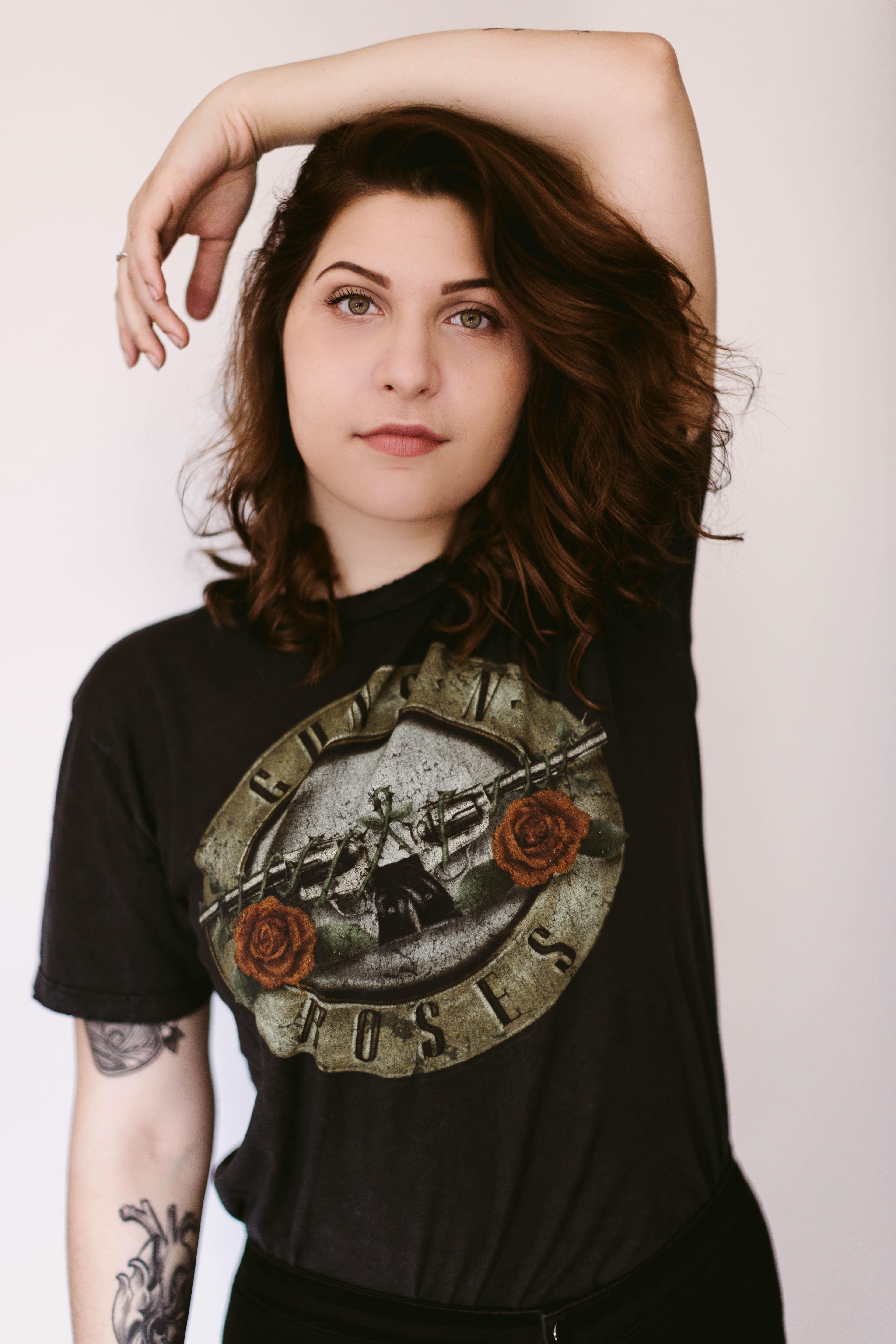 actor Christina Crivici large photo