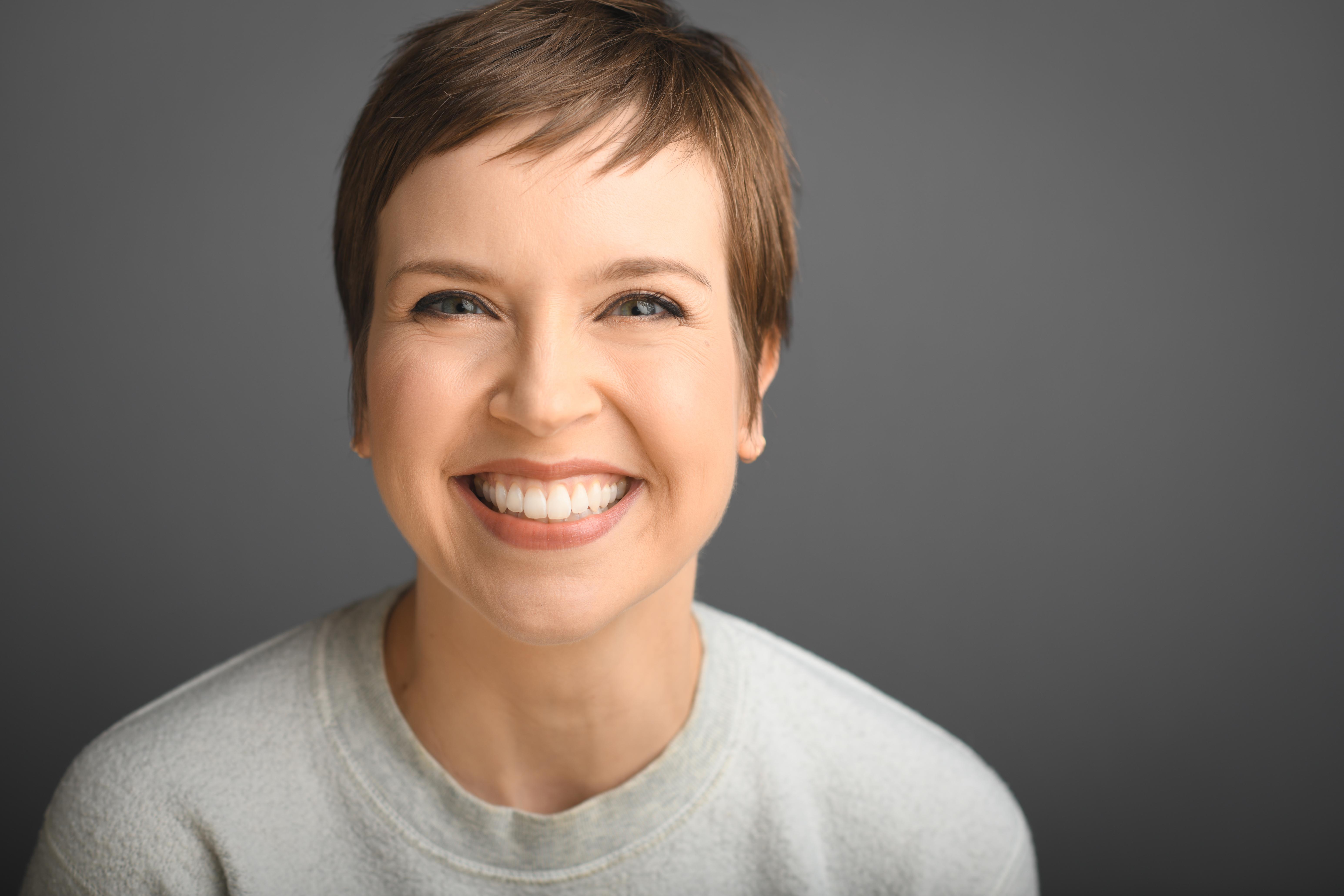 actor Christine Vrem-Ydstie large photo