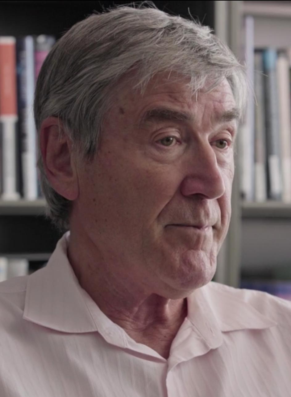 actor Paul Davies large photo