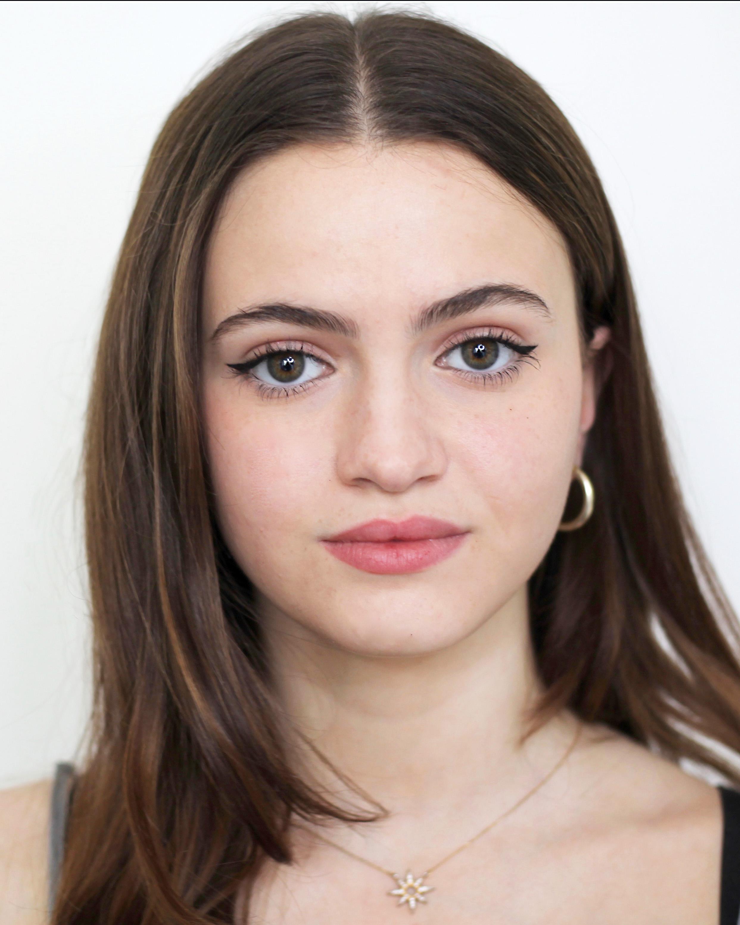 actor Skye Lucia Degruttola large photo