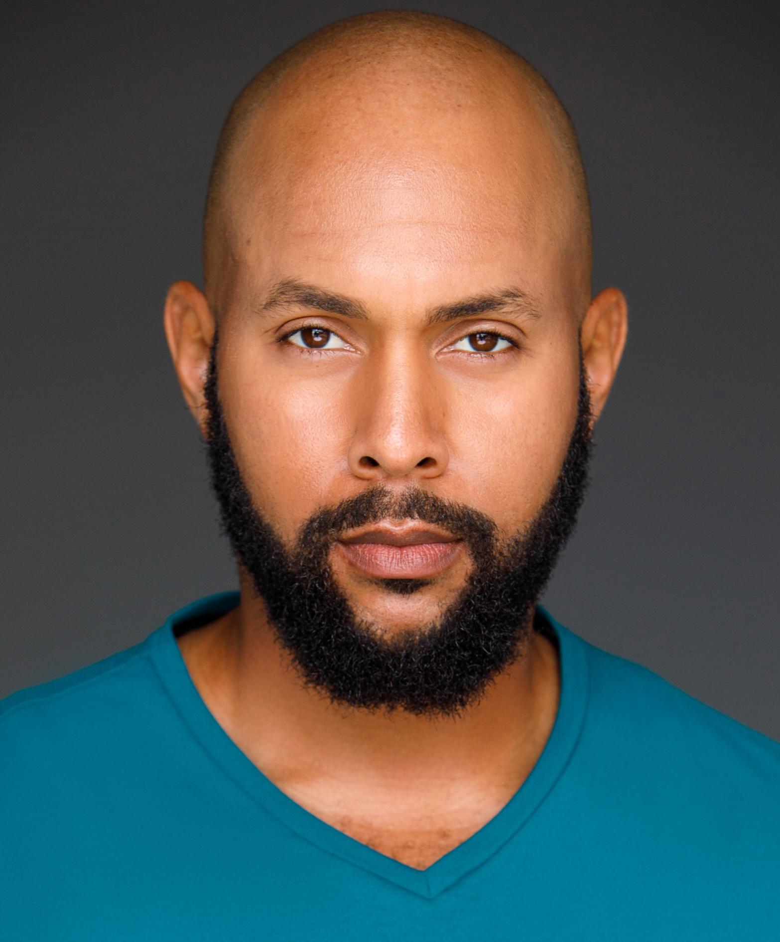 actor Shane Warren Jones large photo