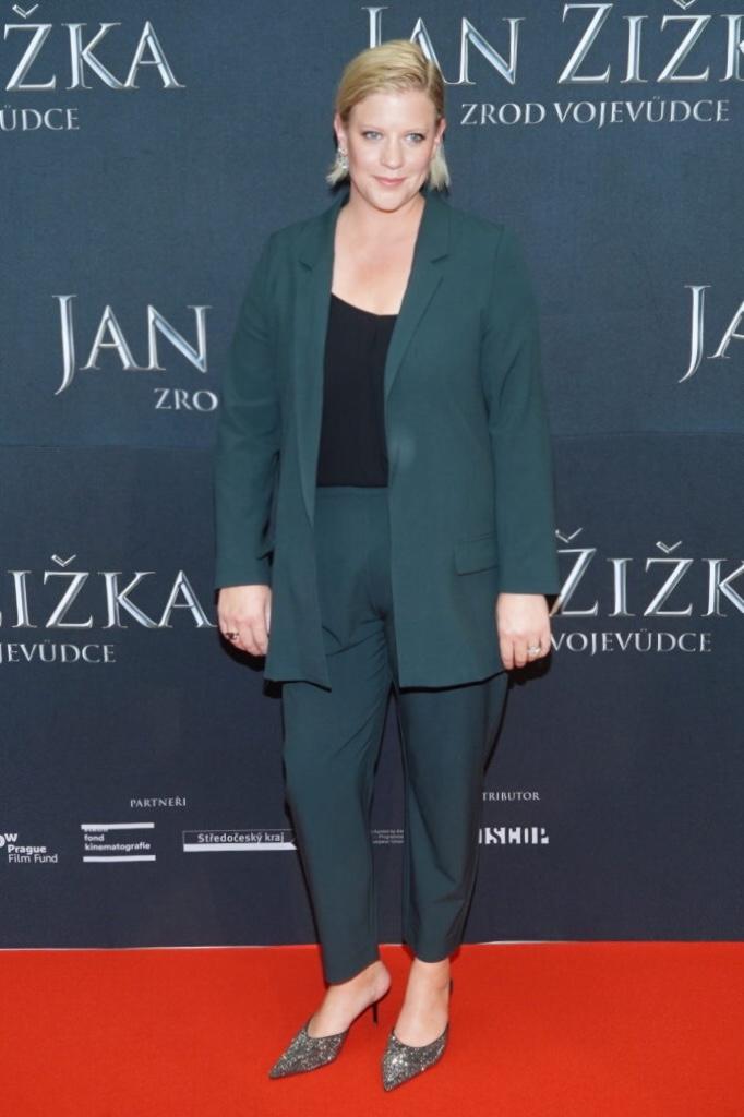 actor Jennifer Armour large photo