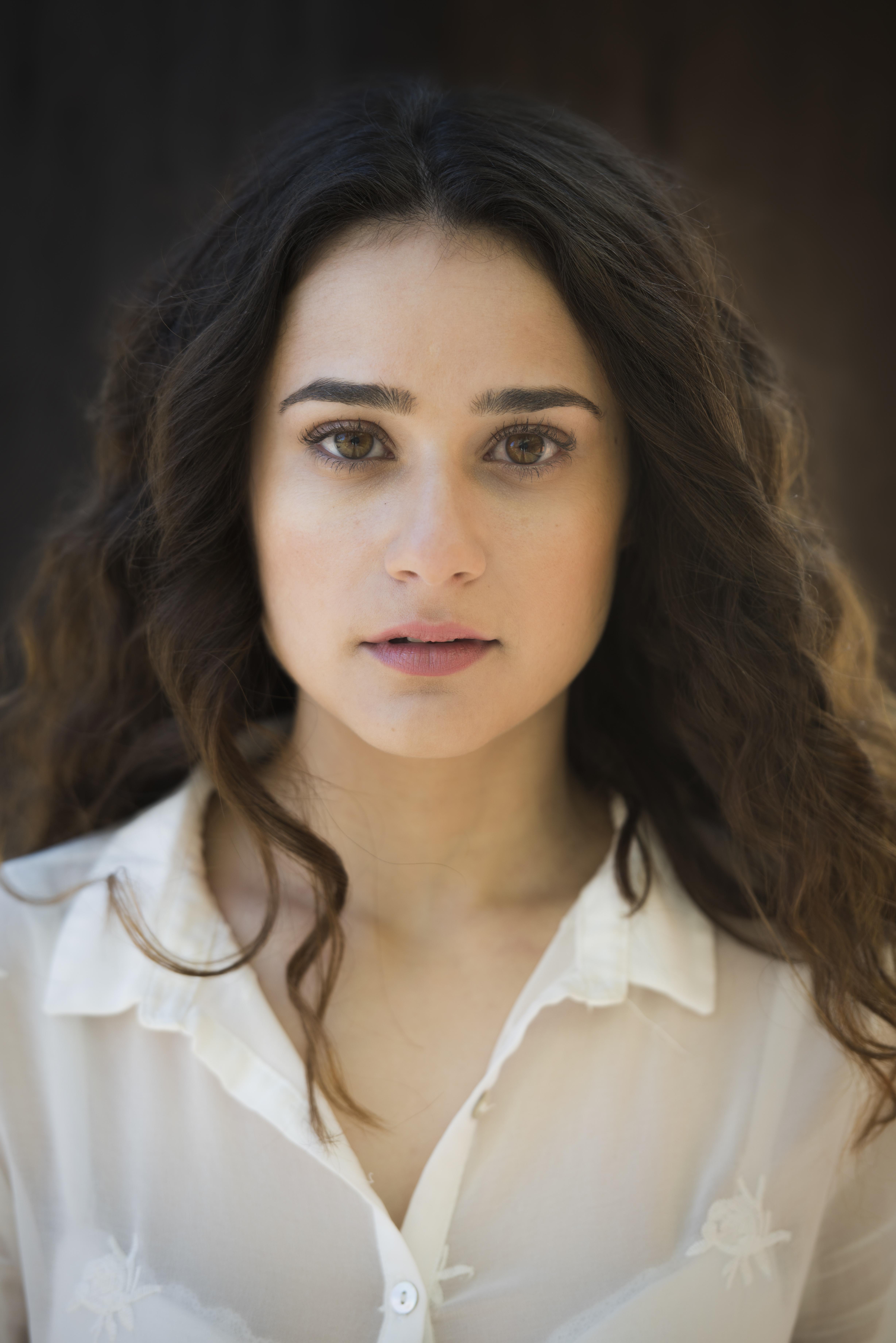 actor Danielle Catanzariti large photo