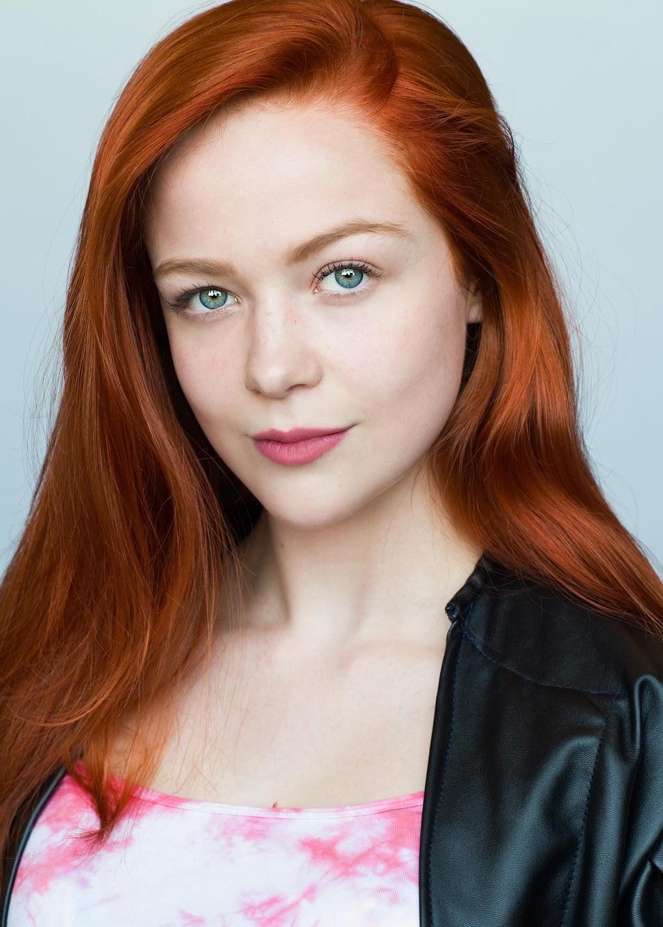 actor Amanda K. Wall large photo