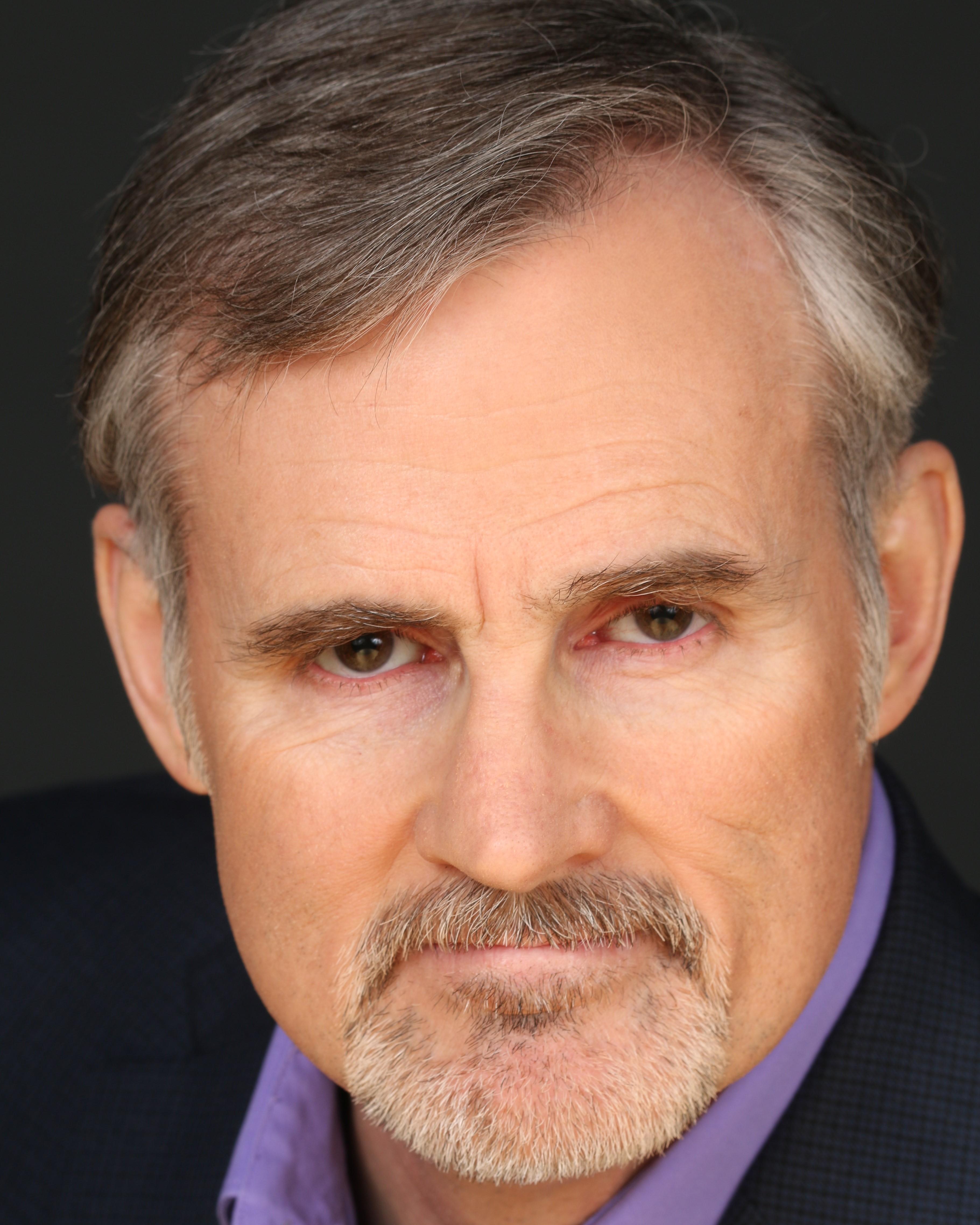 actor Daniel Braswell large photo