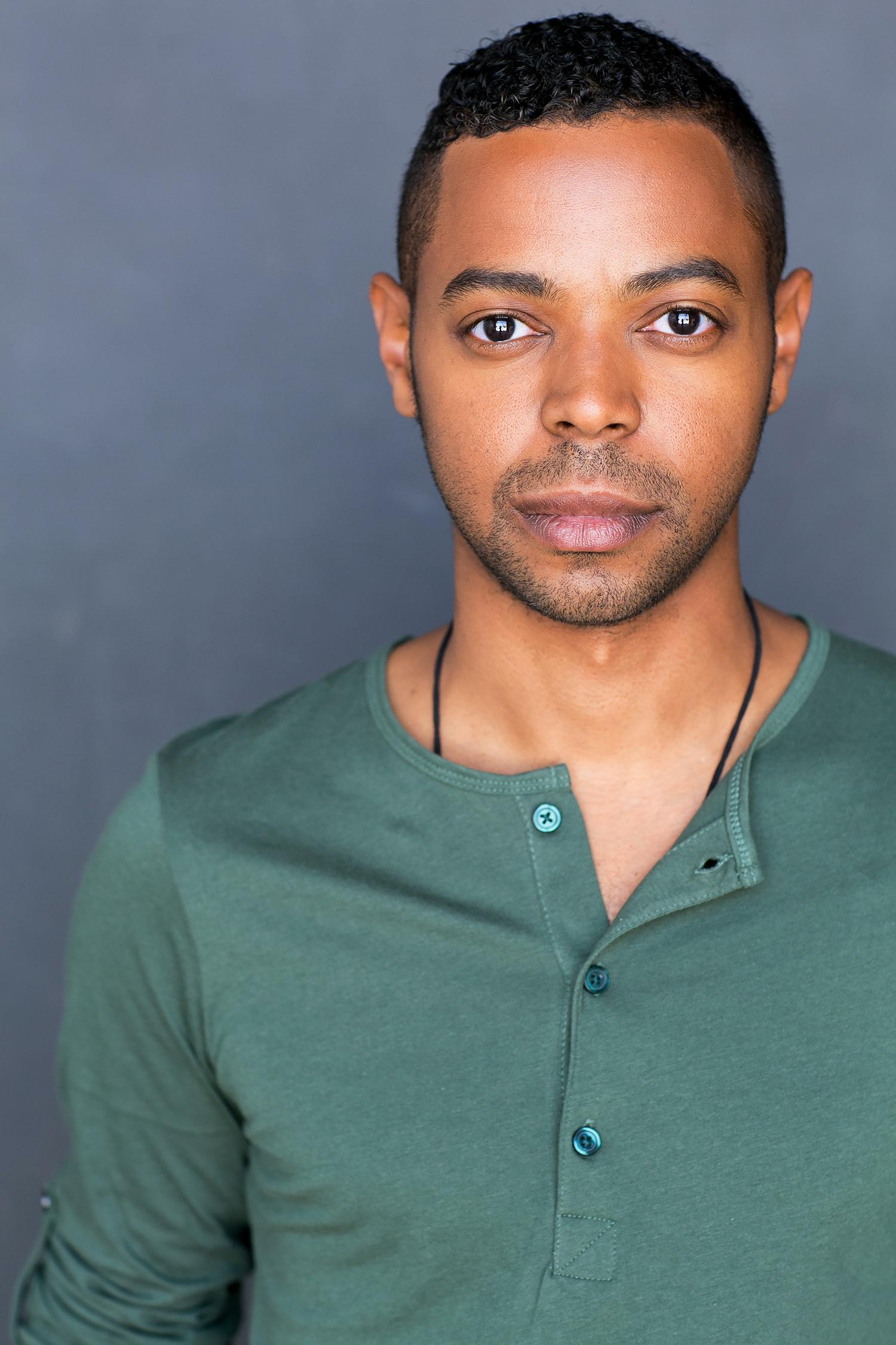 actor Antoine Perry large photo