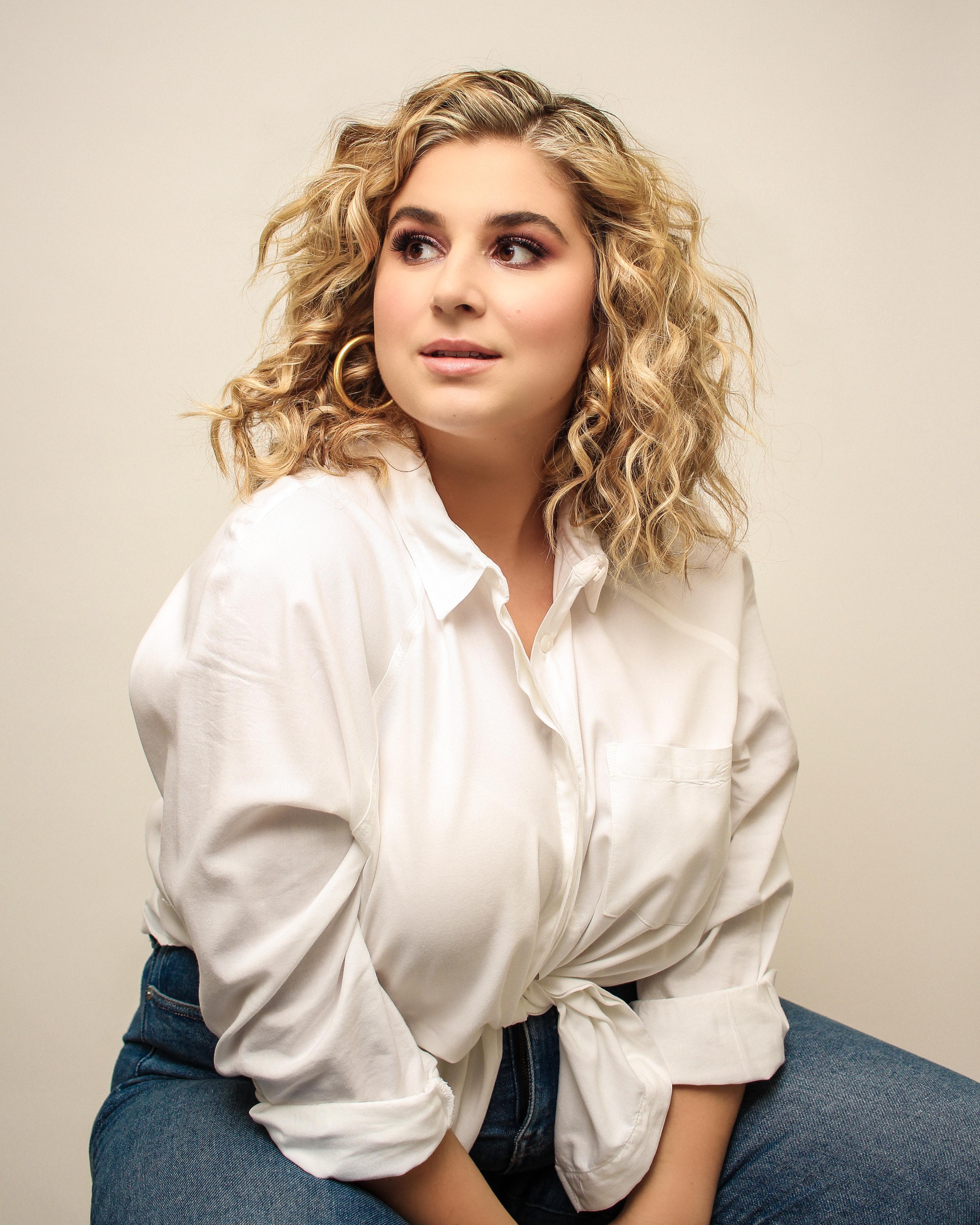 actor Margaux Leigh Hamilton large photo