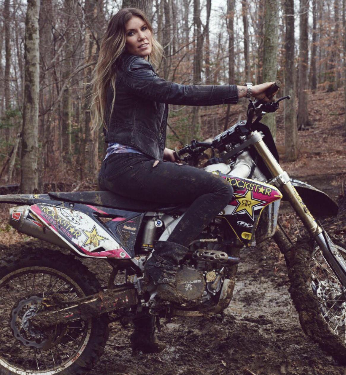 actor Jolene Van Vugt large photo