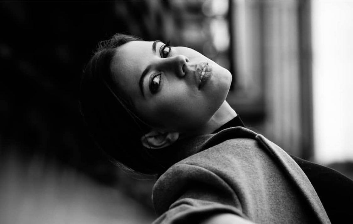 actor Tina Masafret large photo