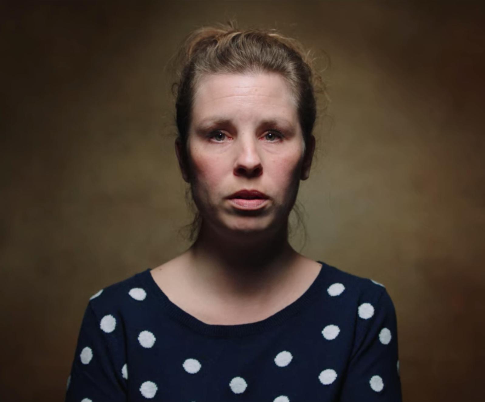 actor Jennifer Johnson large photo