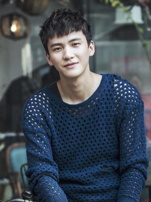 actor Yen Tsao large photo