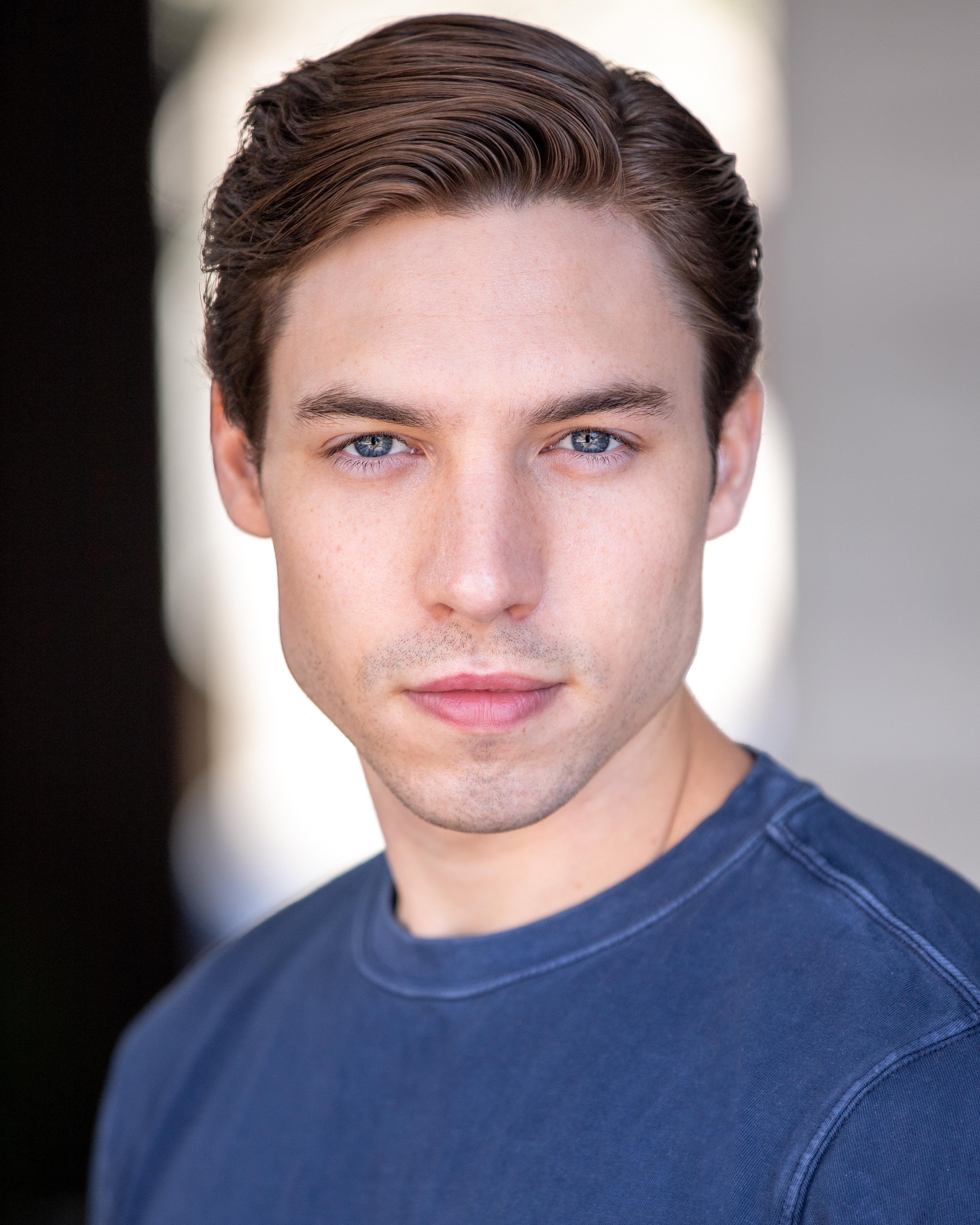 actor Josiah Schneider large photo