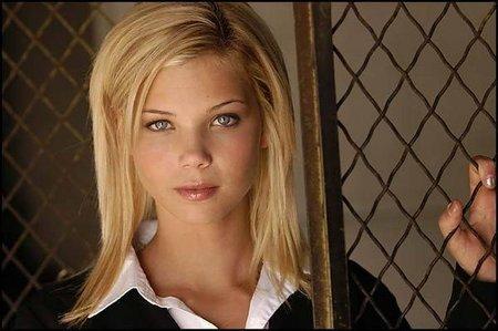 actor Heather Sossaman large photo