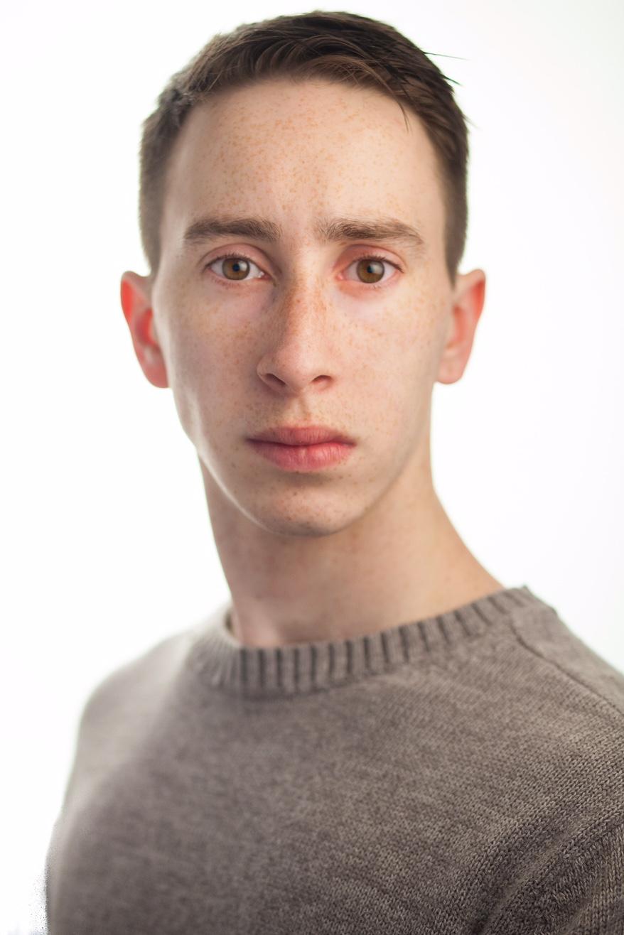 actor Steven Wody large photo