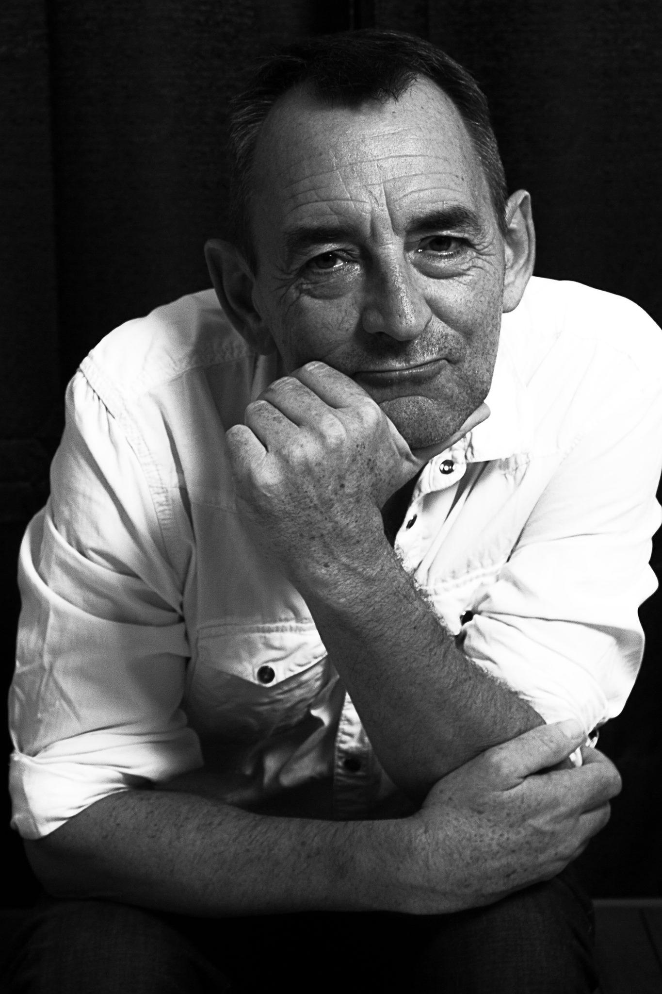 actor Craig Lines large photo