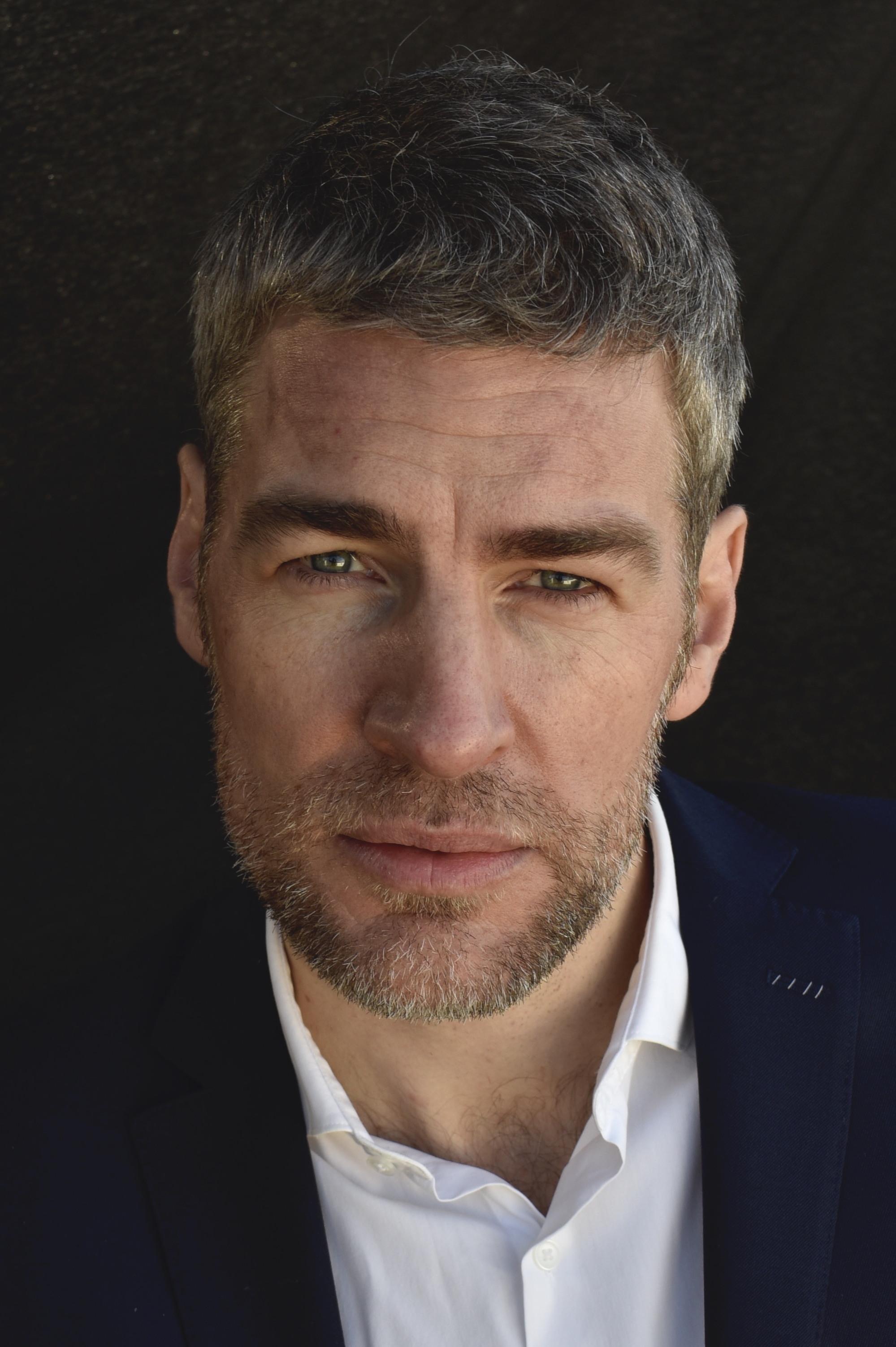 actor Maarten Swaan large photo