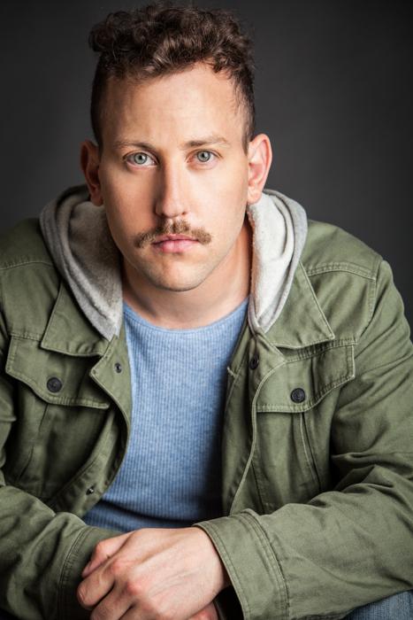 actor Brett Newton large photo