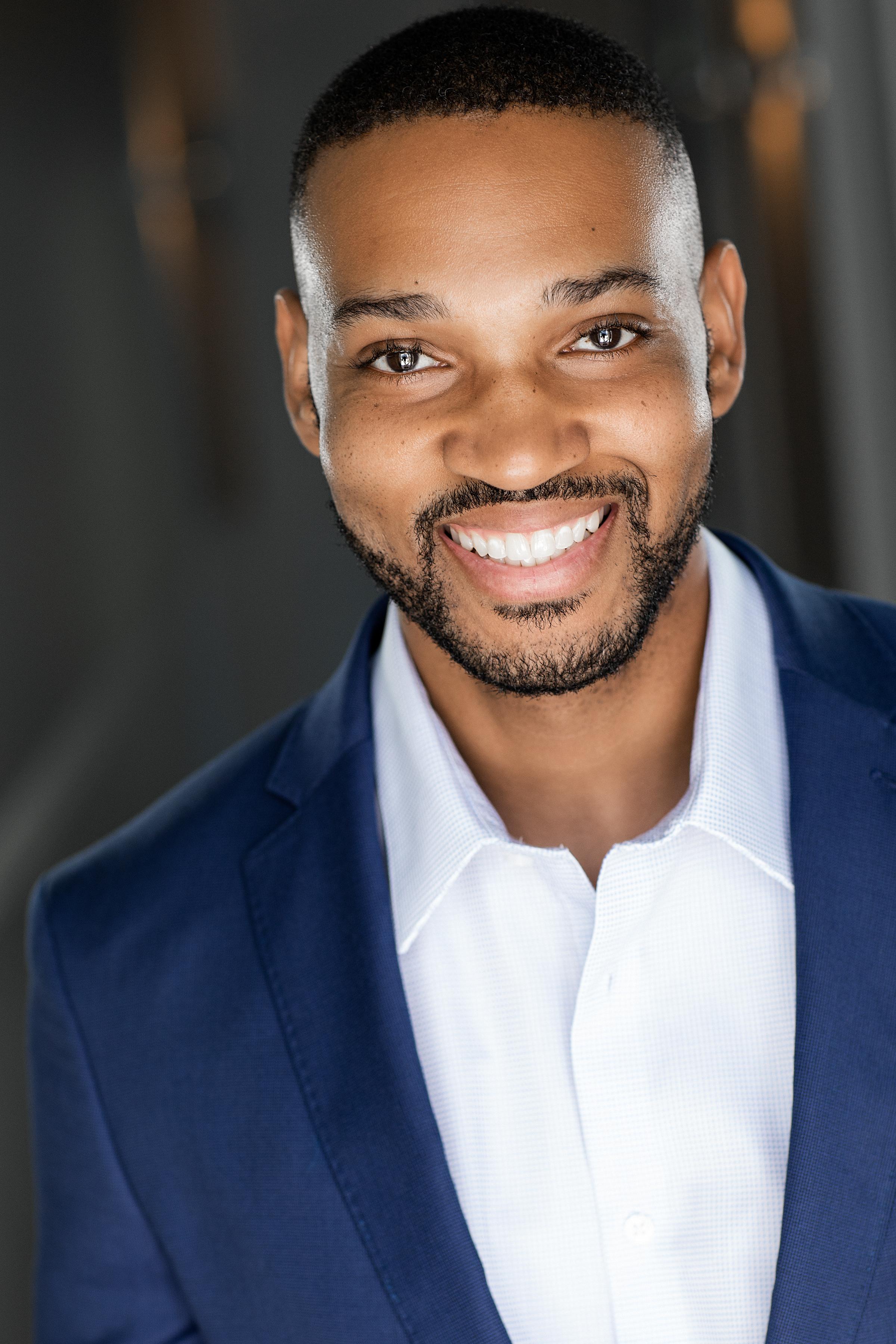 actor Andrew Dozier large photo