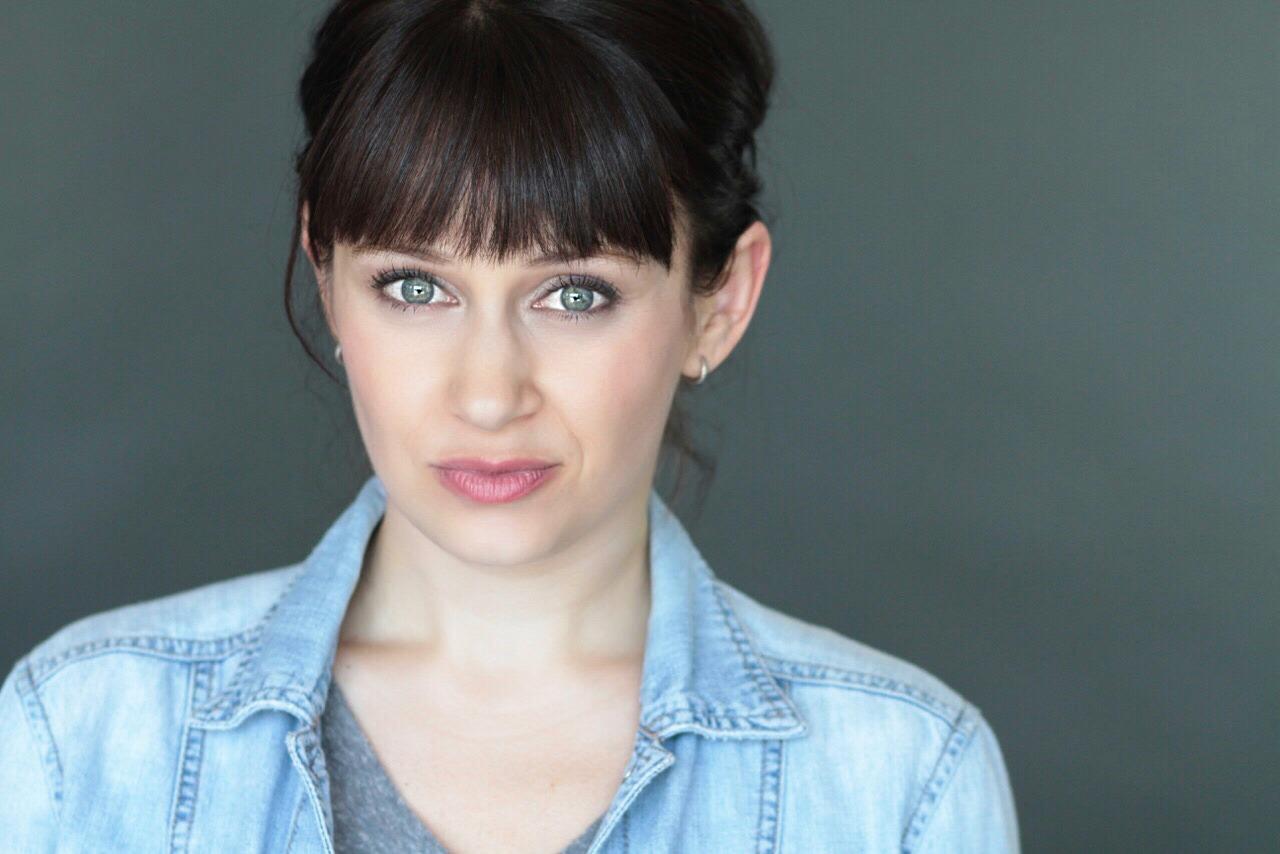 actor Stefanie Seifer large photo