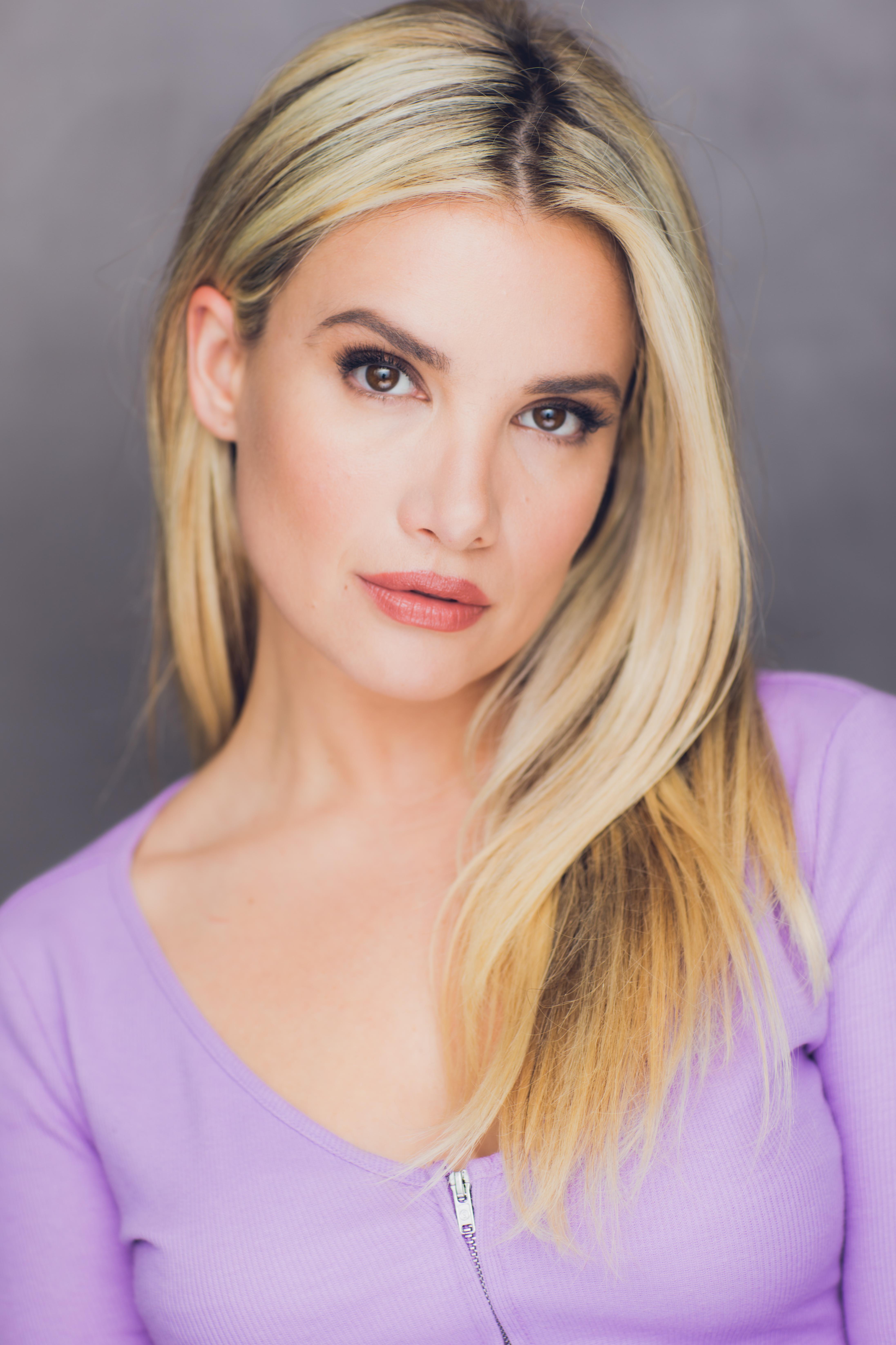 actor Rosie Koocher large photo