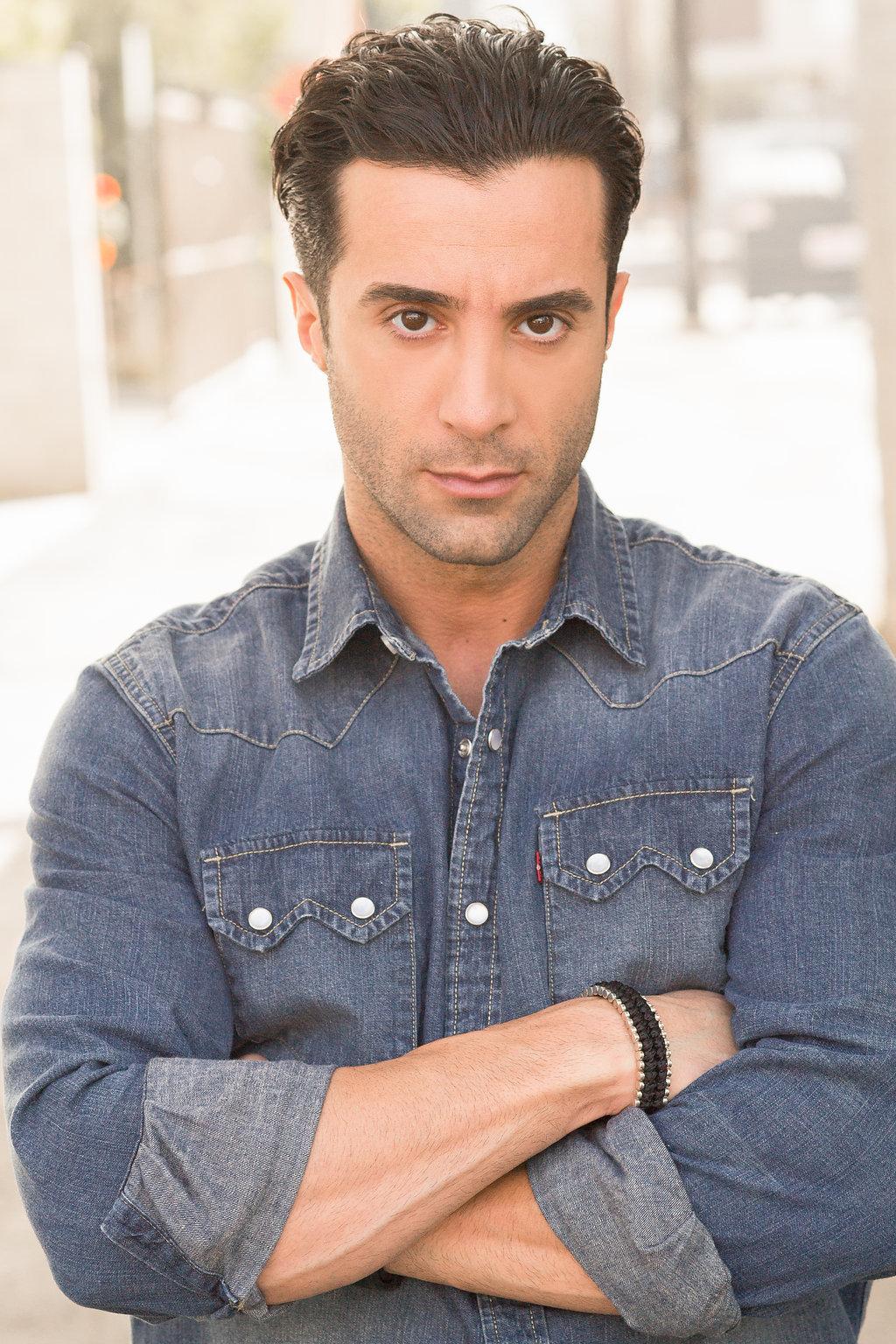 actor Vincent Oshana large photo