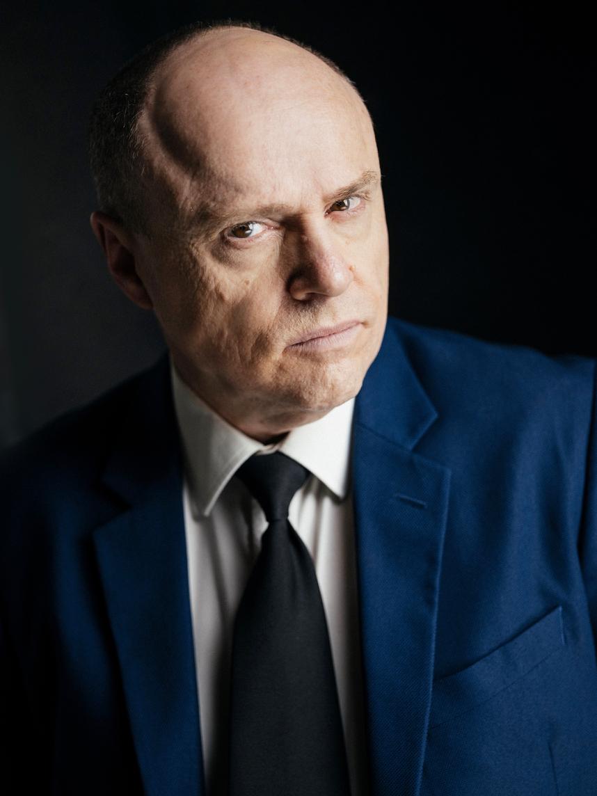 actor Stephen Walker large photo