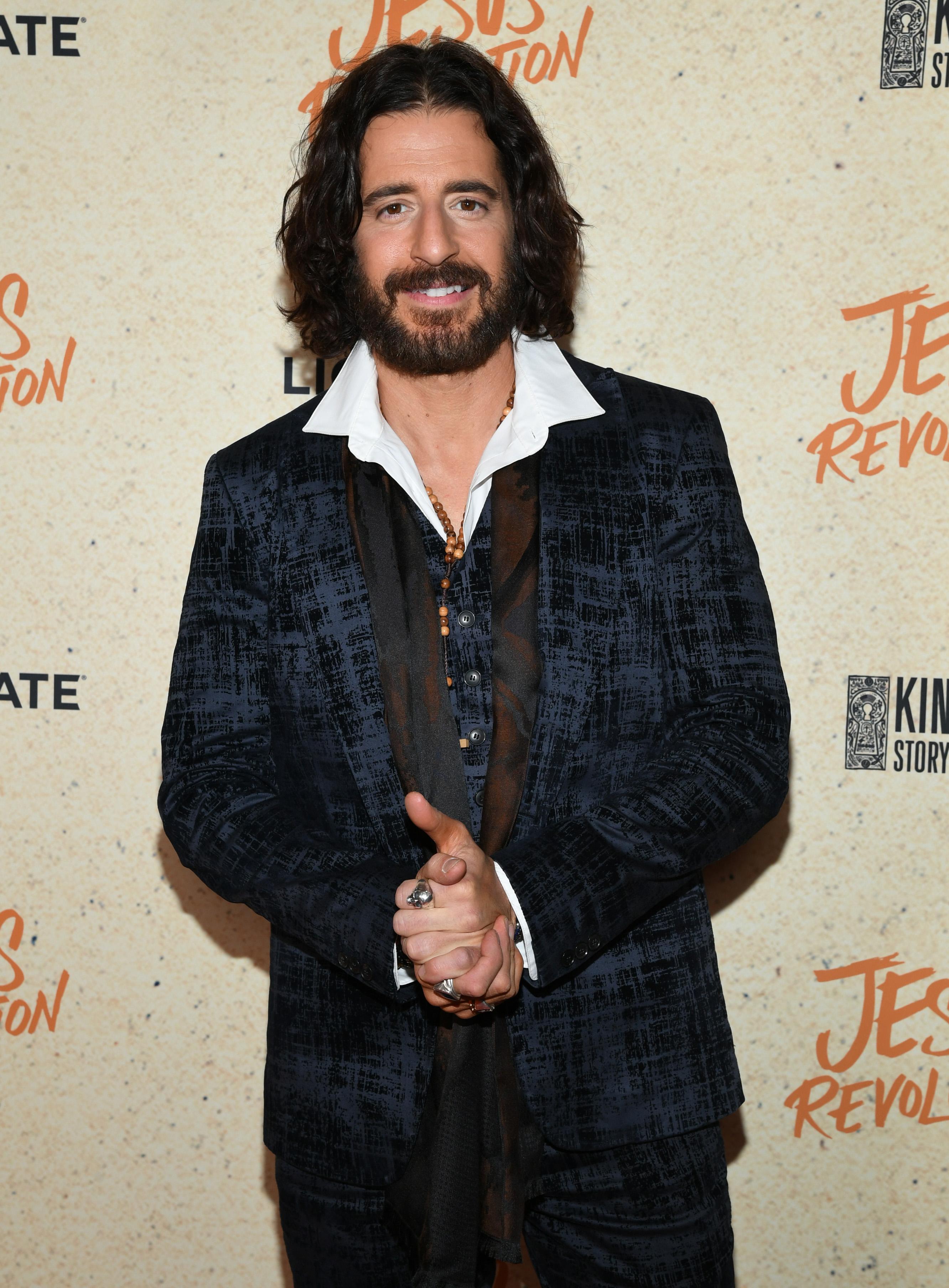 actor Jonathan Roumie large photo actor Jonathan Roumie large photo