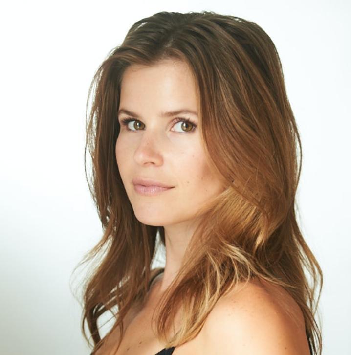 actor Caroline Palmer large photo