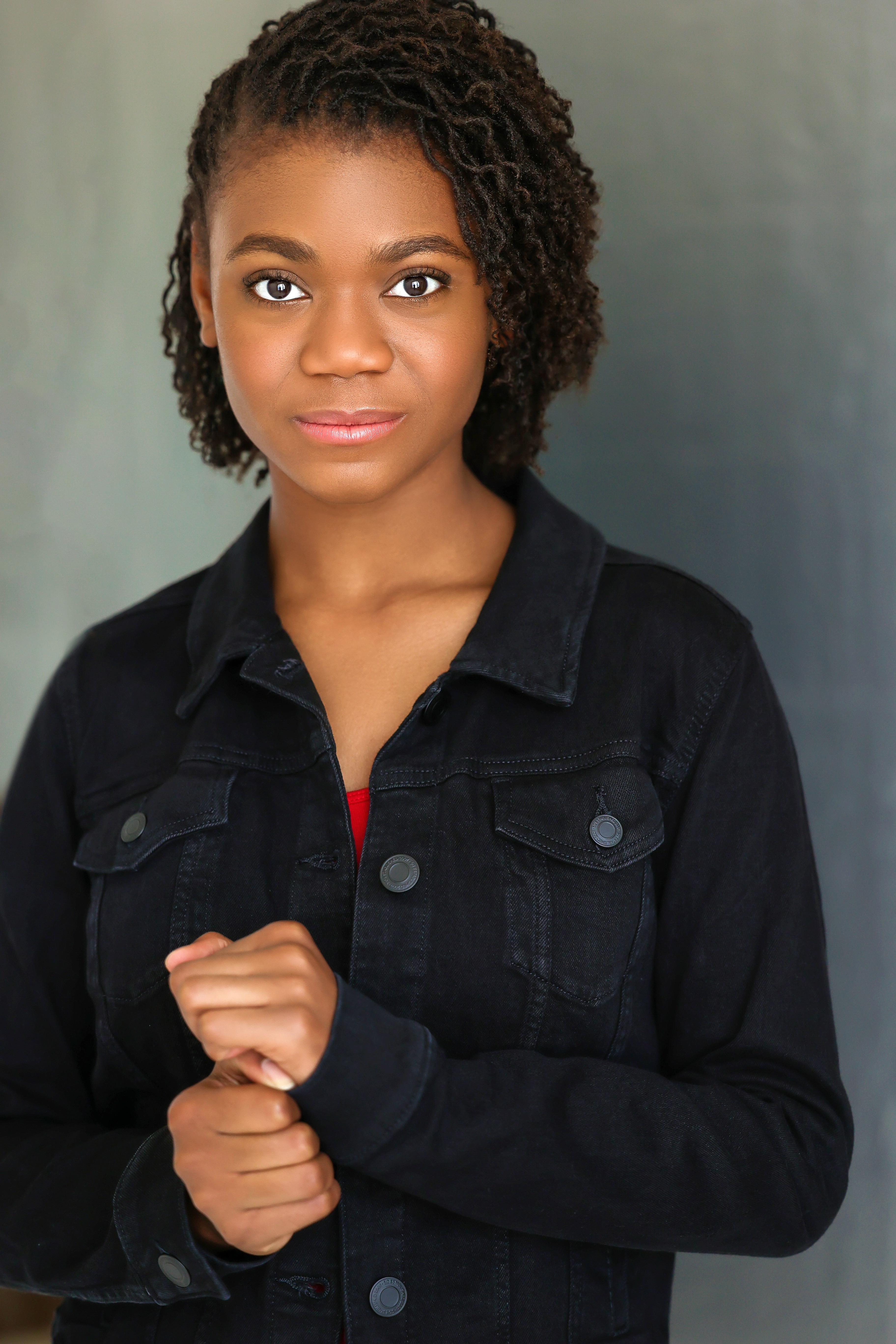 actor Nia Salaam large photo
