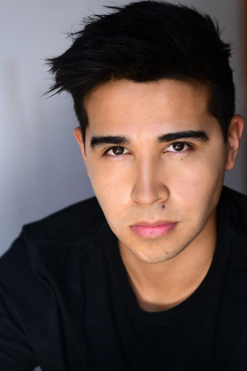 actor Cha-tah Ellem large photo