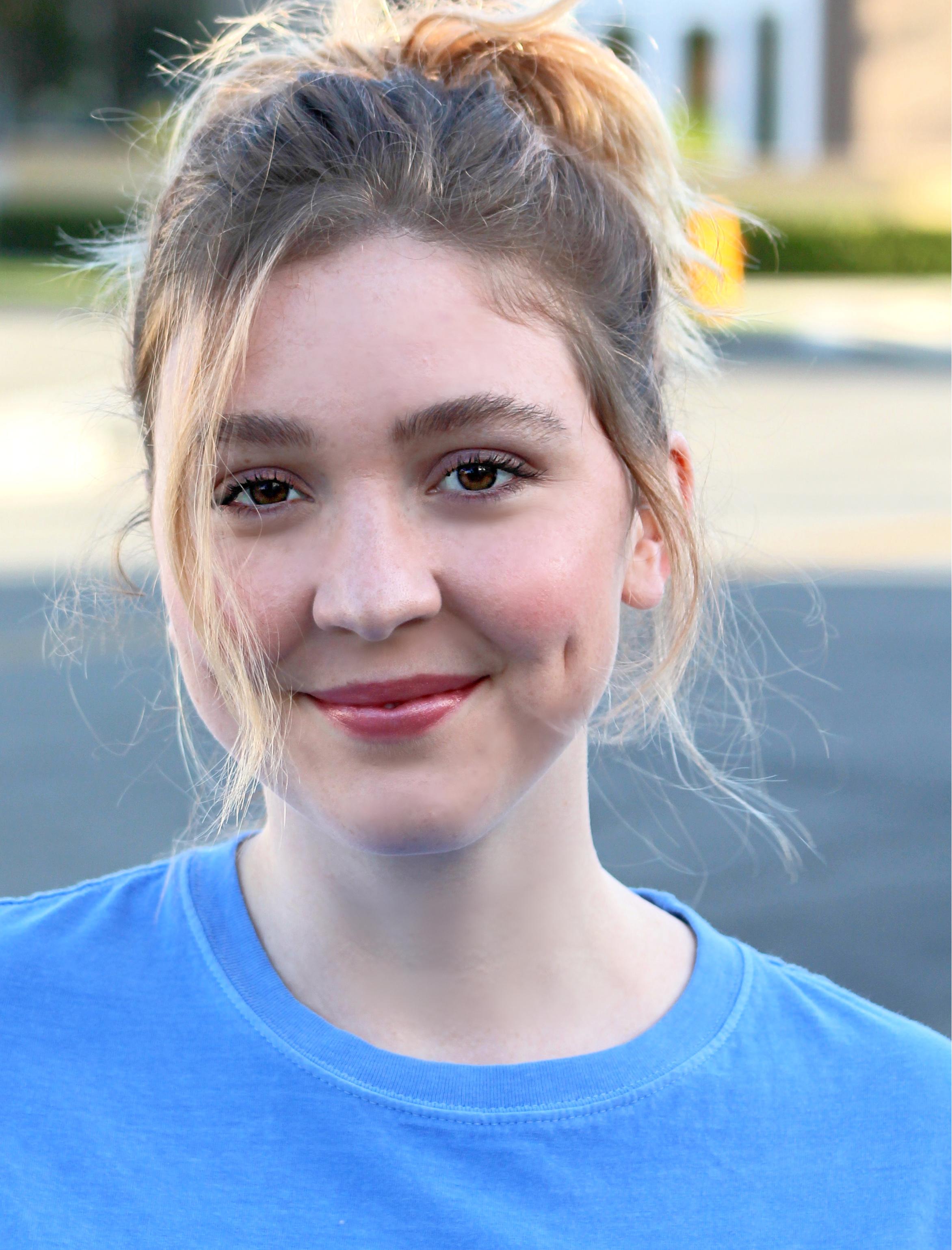 actor Cozi Zuehlsdorff large photo