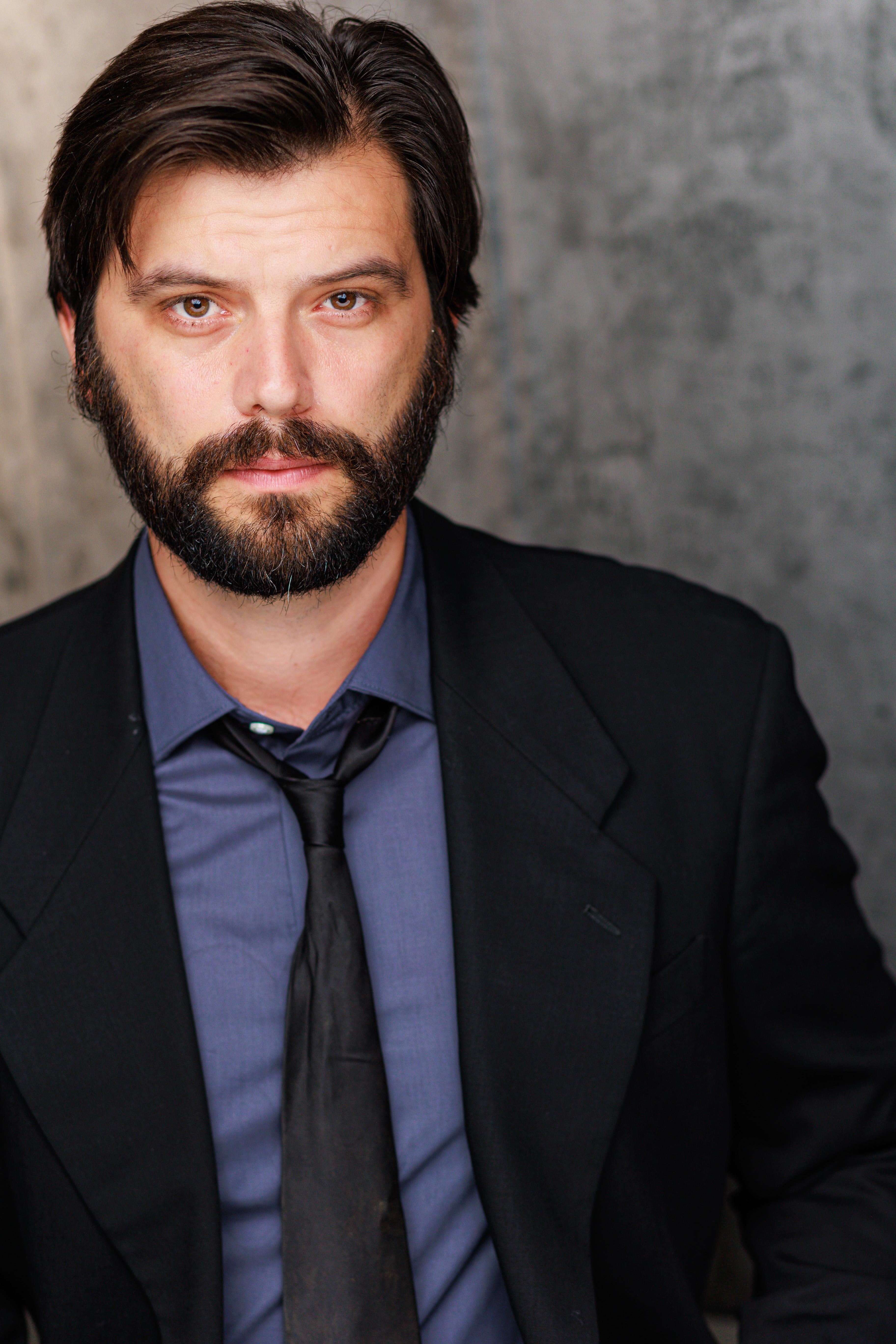 actor Tom Rowen large photo