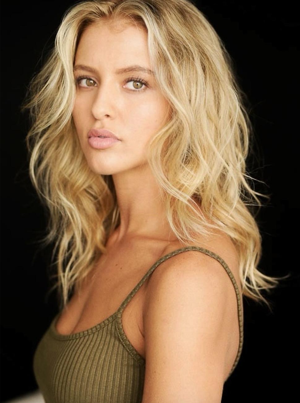 actor Angeline Appel large photo