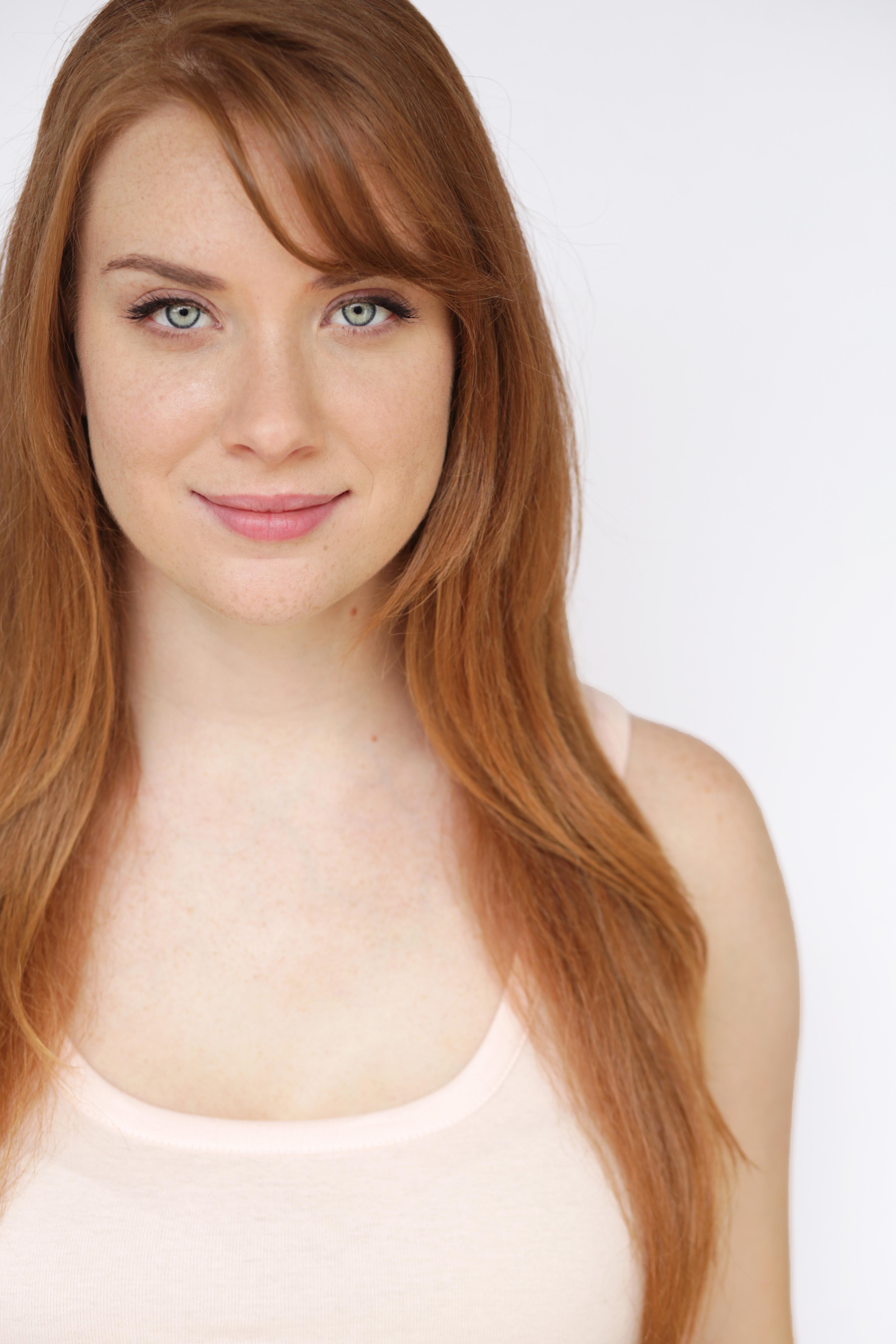 actor Kelsey Boze large photo