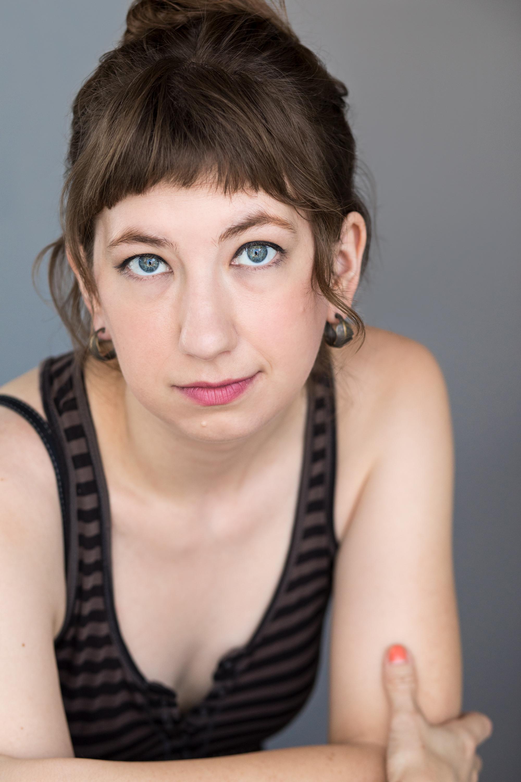 actor Liesel Hanson large photo