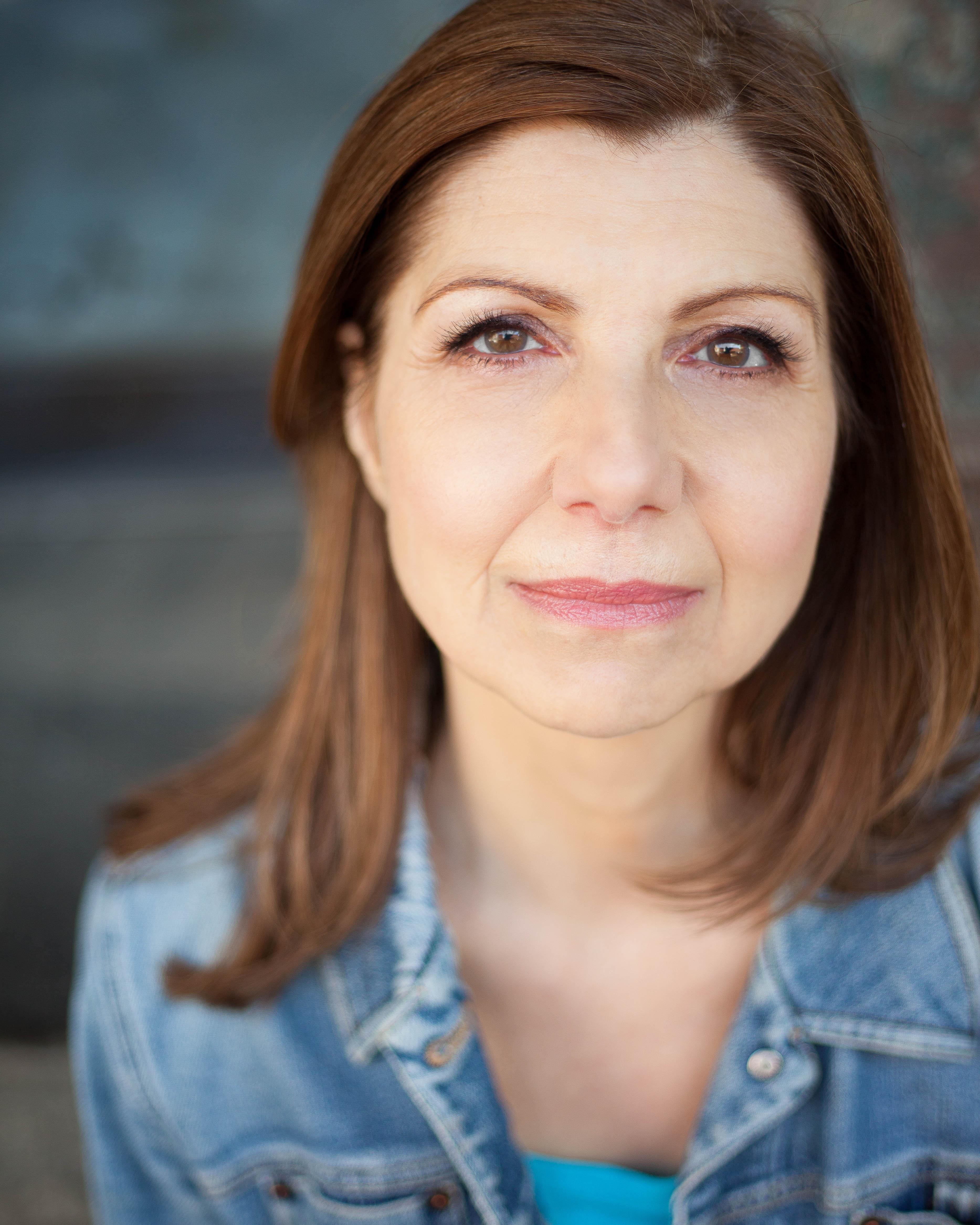 actor Lenore Wolf large photo