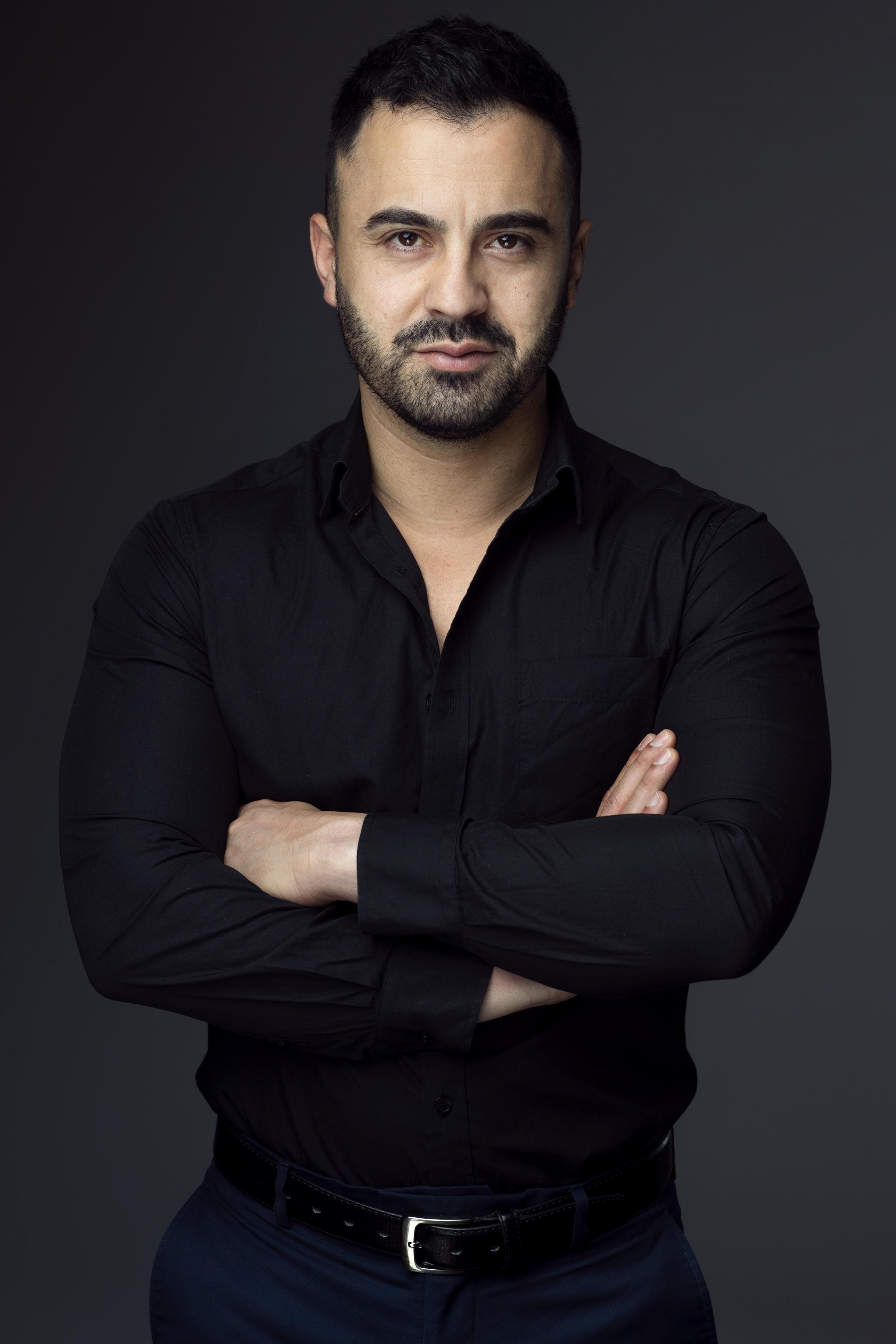 actor Soran Khoshnow large photo