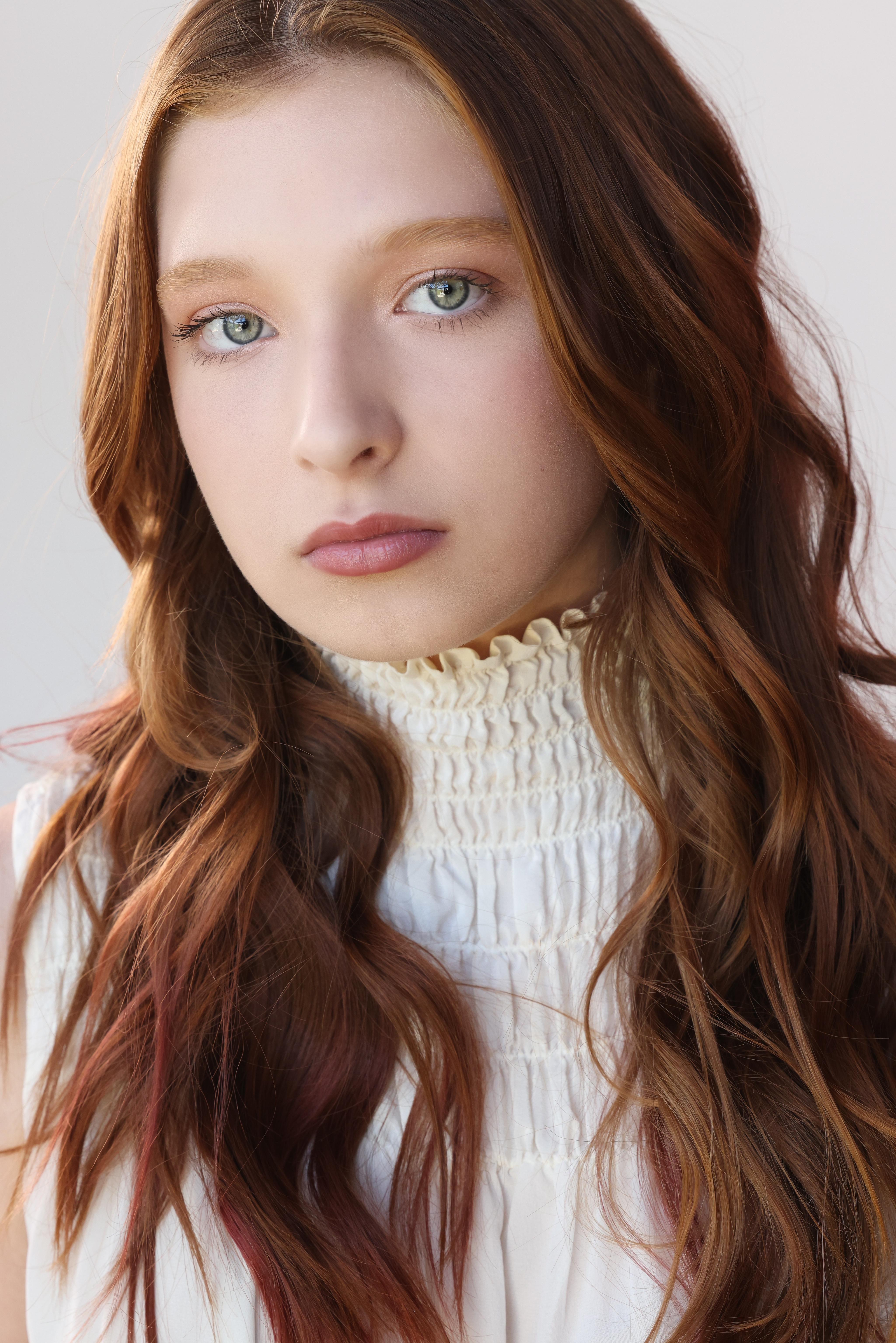 actor Olivia Kate Rice large photo