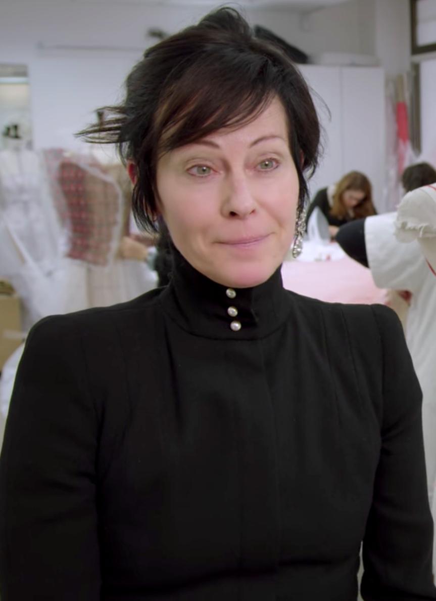 actor Amanda Harlech large photo