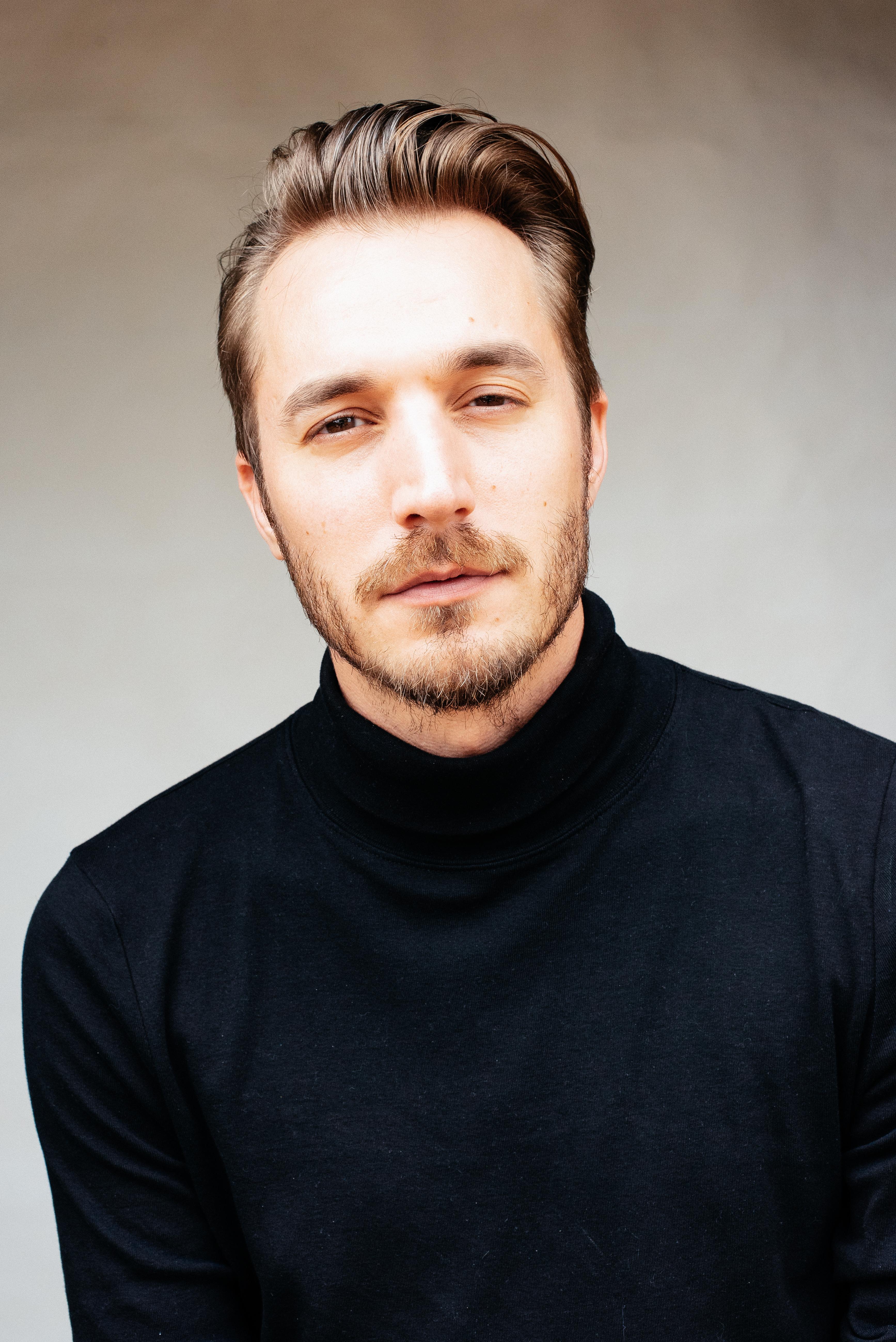 actor Michael John Wagner large photo